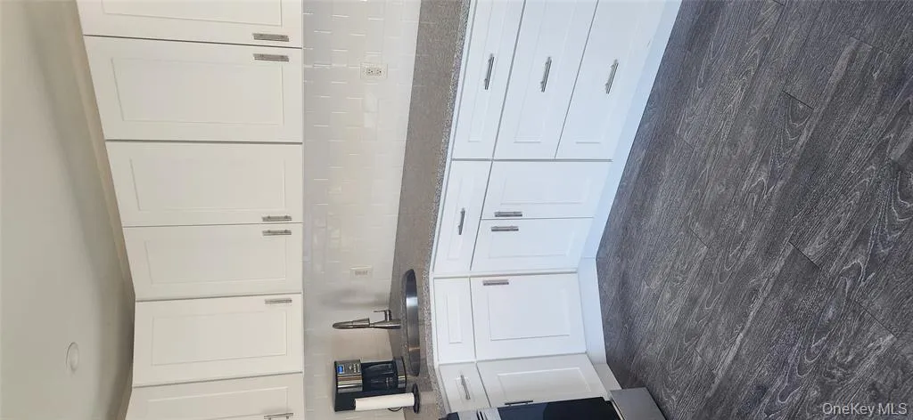 45 Harrison, Hempstead, NY, 1 Bedroom Bedrooms, 3 Rooms Rooms,1 BathroomBathrooms,Residential Lease,For Rent,Harrison,0,979384 45 Harrison, Hempstead, NY, 1 Bedroom Bedrooms, 3 Rooms Rooms,1 BathroomBathrooms,Residential Lease,For Rent,Harrison,0,979384