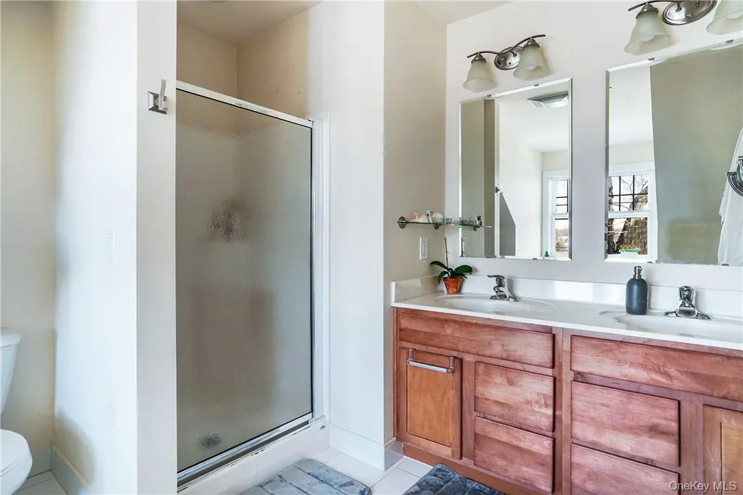 Double vanities, shower and tub Double vanities, shower and tub