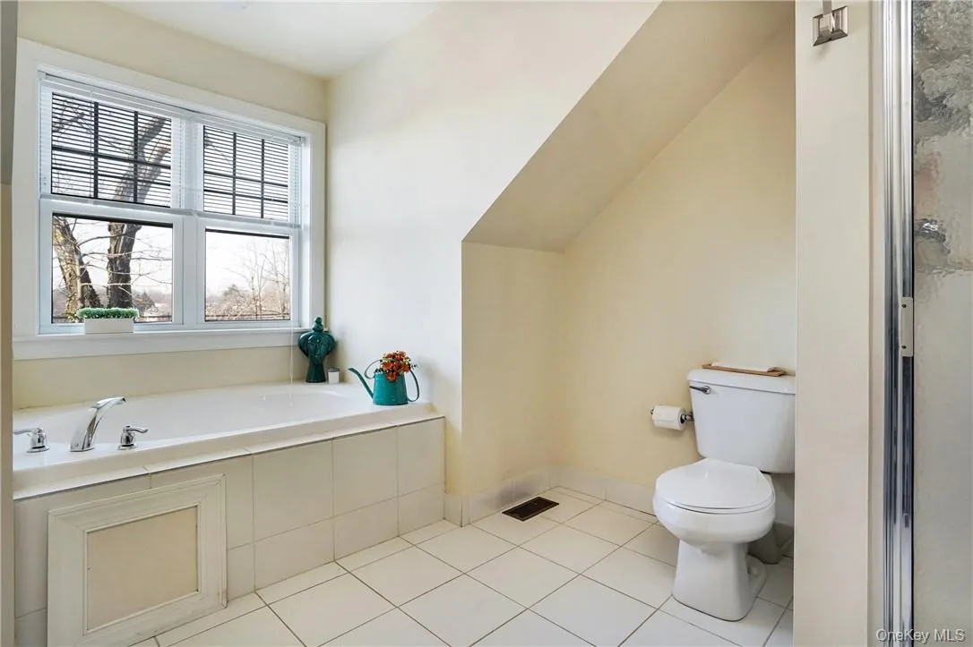 297 Post Road, White Plains, NY, 3 Bedrooms Bedrooms, 6 Rooms Rooms,2 BathroomsBathrooms,Residential Lease,For Rent,Post,0,979405 297 Post Road, White Plains, NY, 3 Bedrooms Bedrooms, 6 Rooms Rooms,2 BathroomsBathrooms,Residential Lease,For Rent,Post,0,979405