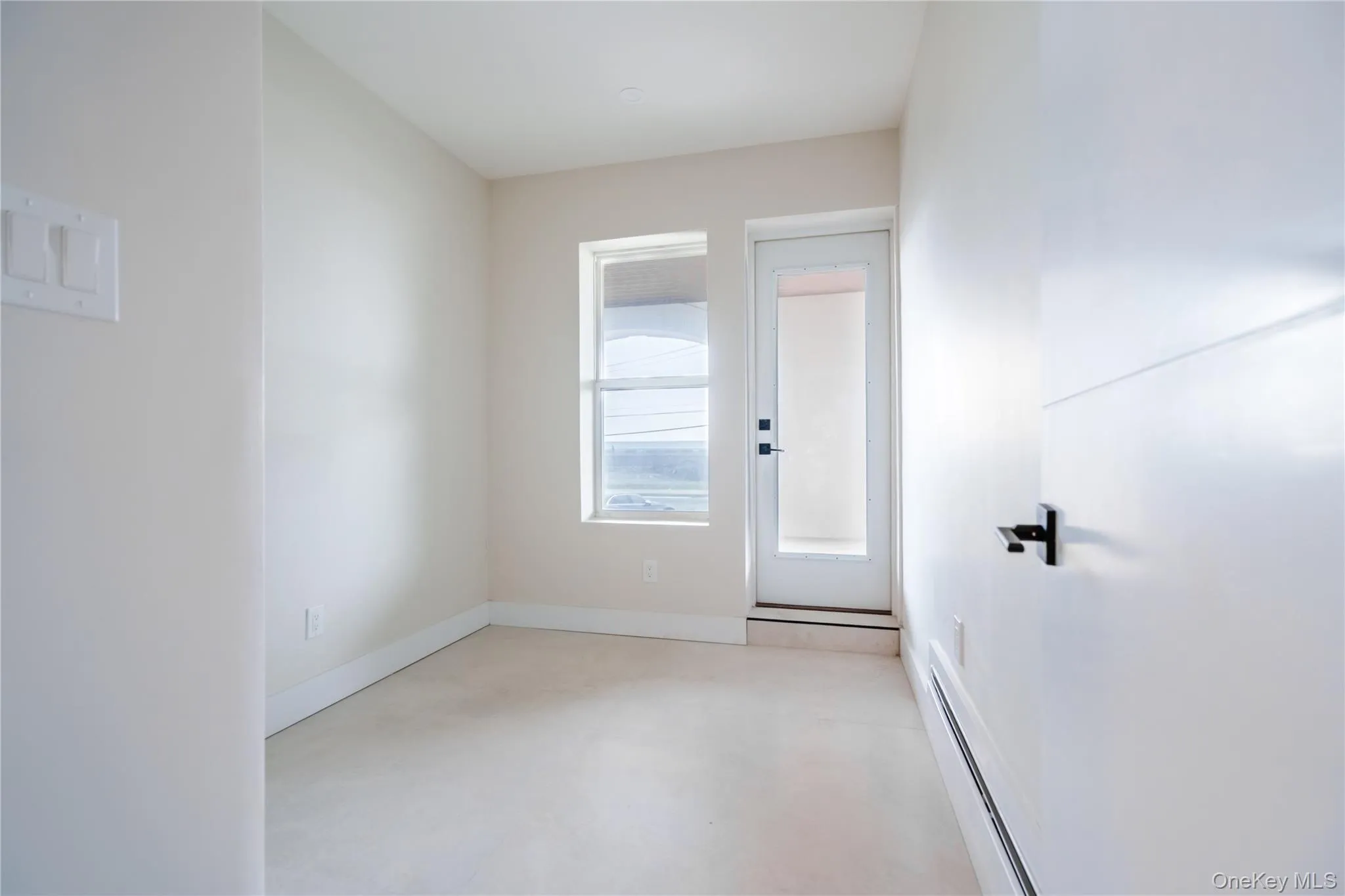 315 1H Broadway, Long Beach, NY, 1 Bedroom Bedrooms, 3 Rooms Rooms,1 BathroomBathrooms,Residential Lease,For Rent,Broadway,0,979411 315 1H Broadway, Long Beach, NY, 1 Bedroom Bedrooms, 3 Rooms Rooms,1 BathroomBathrooms,Residential Lease,For Rent,Broadway,0,979411