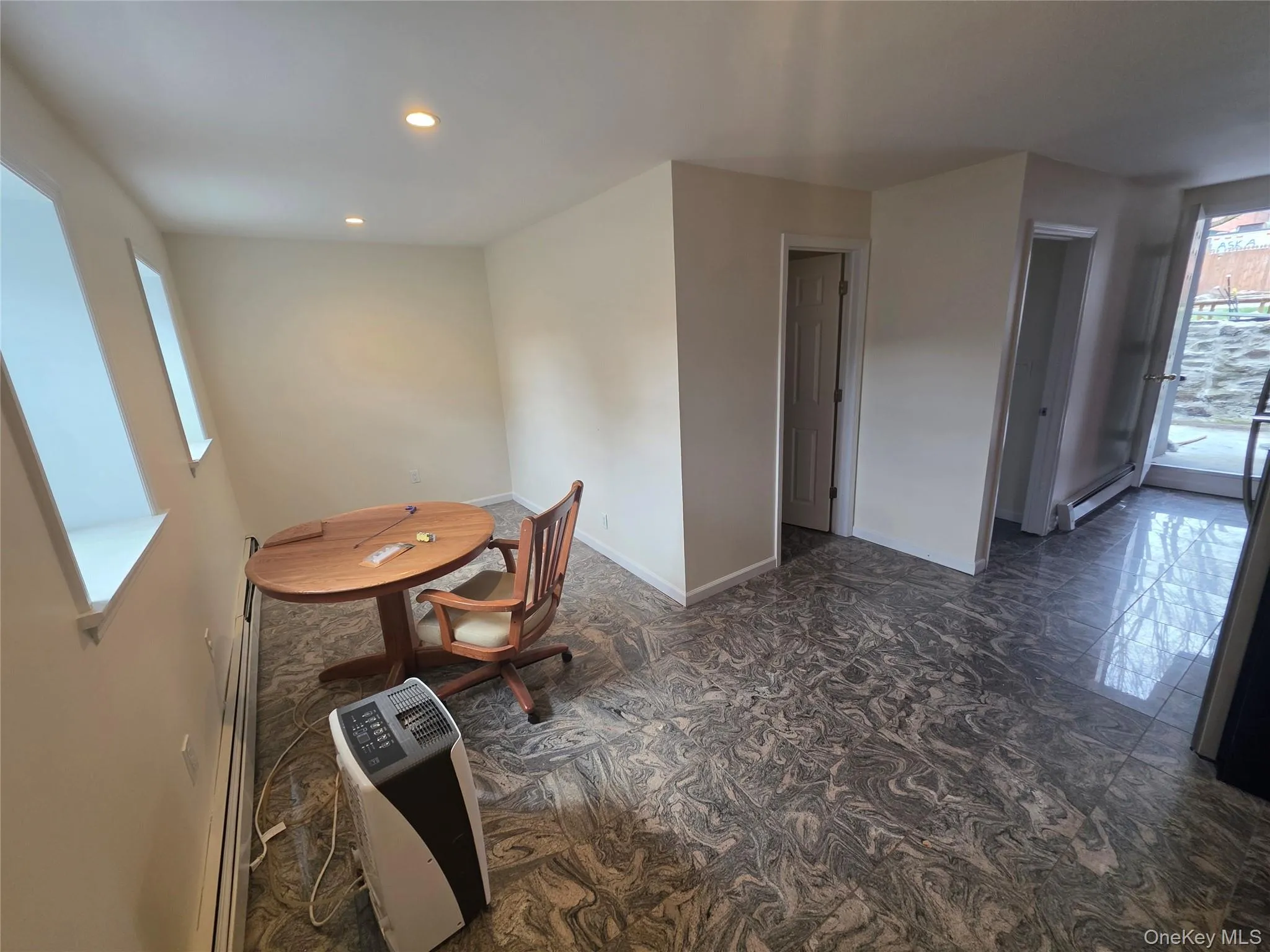 28 Hasbrouck Street, Newburgh (city), NY, 1 Bedroom Bedrooms, 2 Rooms Rooms,1 BathroomBathrooms,Residential Lease,For Rent,Hasbrouck,0,979417 28 Hasbrouck Street, Newburgh (city), NY, 1 Bedroom Bedrooms, 2 Rooms Rooms,1 BathroomBathrooms,Residential Lease,For Rent,Hasbrouck,0,979417