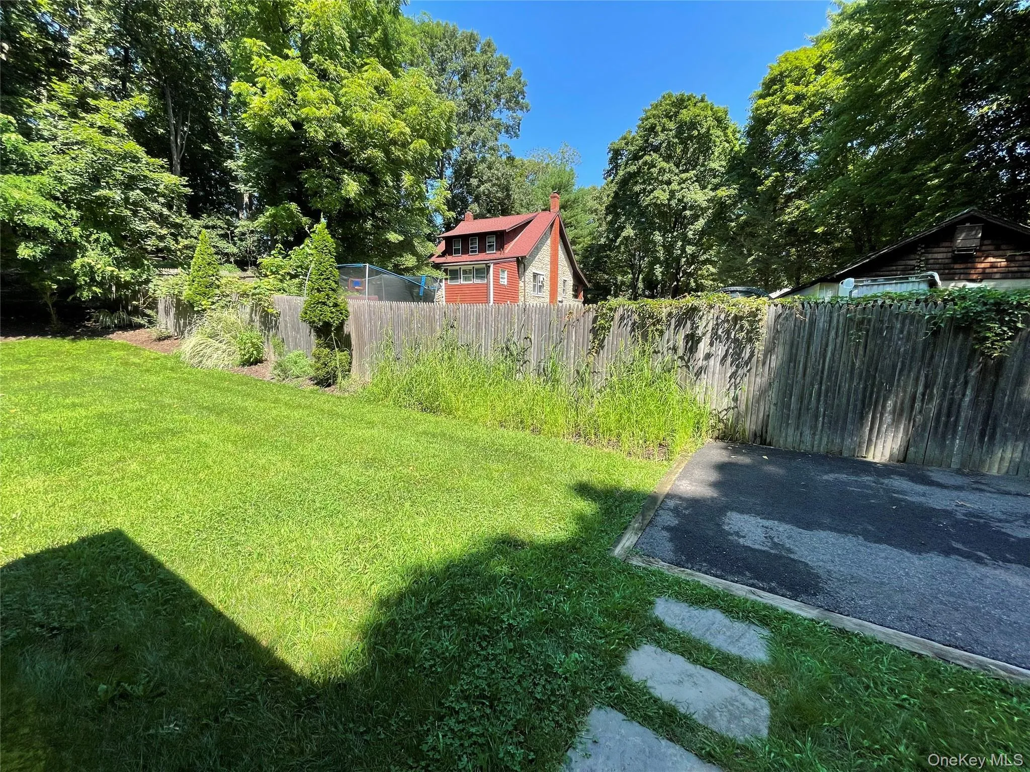 328 B Broadway, Brookhaven, NY, 2 Bedrooms Bedrooms, 4 Rooms Rooms,1 BathroomBathrooms,Residential Lease,For Rent,Broadway,0,979427 328 B Broadway, Brookhaven, NY, 2 Bedrooms Bedrooms, 4 Rooms Rooms,1 BathroomBathrooms,Residential Lease,For Rent,Broadway,0,979427