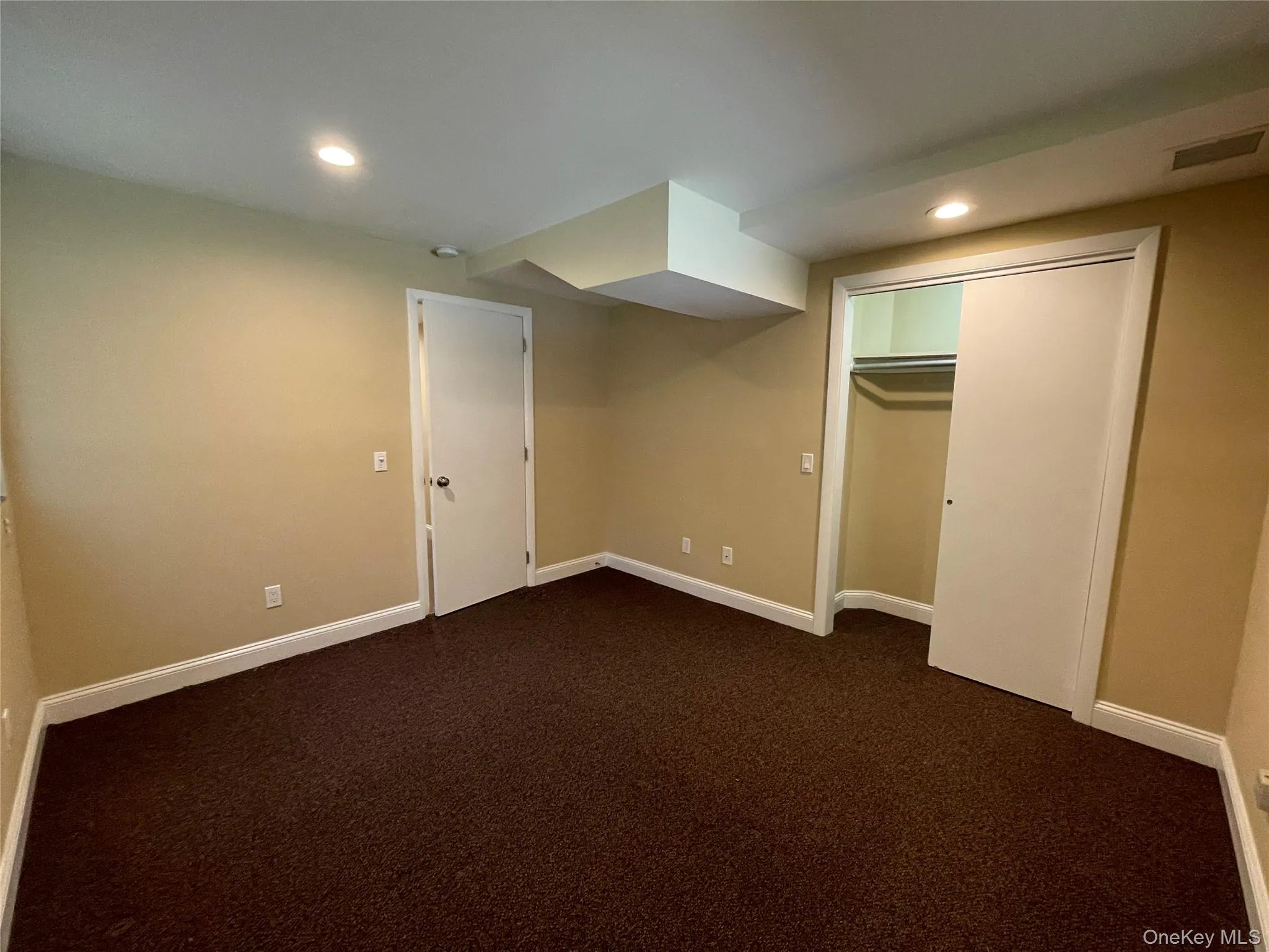 328 B Broadway, Brookhaven, NY, 2 Bedrooms Bedrooms, 4 Rooms Rooms,1 BathroomBathrooms,Residential Lease,For Rent,Broadway,0,979427 328 B Broadway, Brookhaven, NY, 2 Bedrooms Bedrooms, 4 Rooms Rooms,1 BathroomBathrooms,Residential Lease,For Rent,Broadway,0,979427