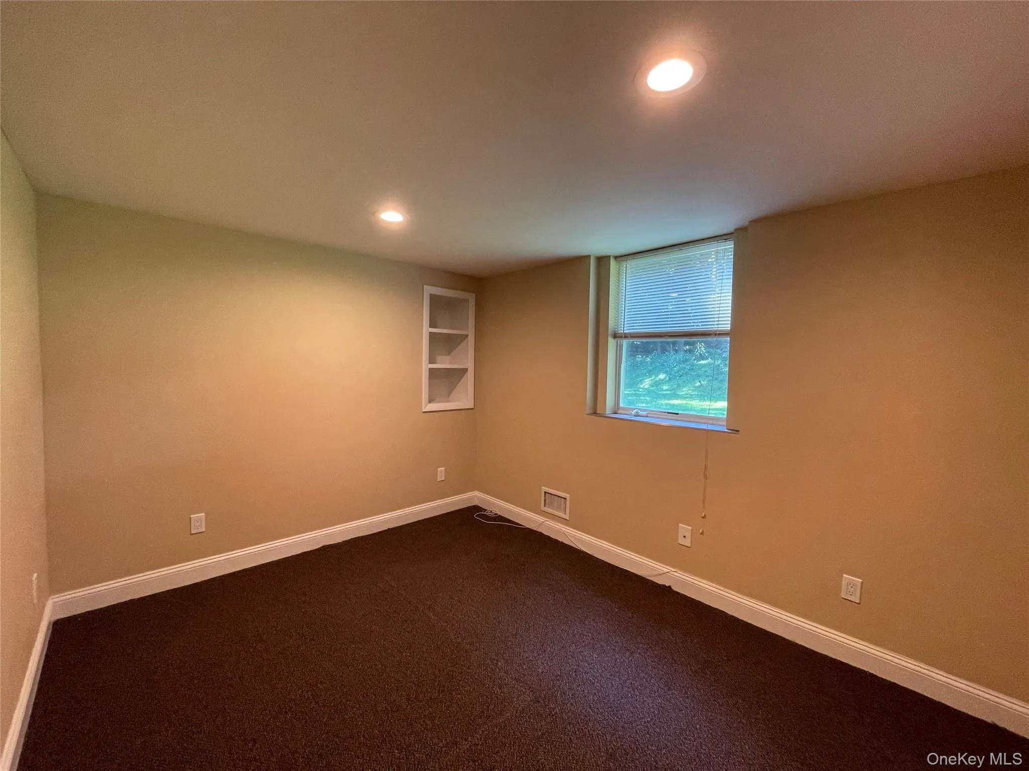328 B Broadway, Brookhaven, NY, 2 Bedrooms Bedrooms, 4 Rooms Rooms,1 BathroomBathrooms,Residential Lease,For Rent,Broadway,0,979427 328 B Broadway, Brookhaven, NY, 2 Bedrooms Bedrooms, 4 Rooms Rooms,1 BathroomBathrooms,Residential Lease,For Rent,Broadway,0,979427