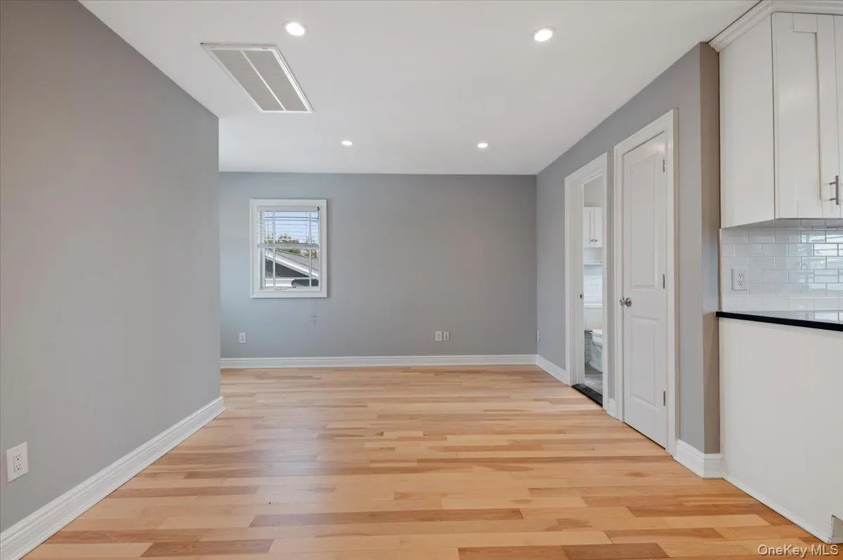 769 Fulton Street, Oyster Bay, NY, 2 Bedrooms Bedrooms, 3 Rooms Rooms,1 BathroomBathrooms,Residential Lease,For Rent,Fulton,0,979434 769 Fulton Street, Oyster Bay, NY, 2 Bedrooms Bedrooms, 3 Rooms Rooms,1 BathroomBathrooms,Residential Lease,For Rent,Fulton,0,979434
