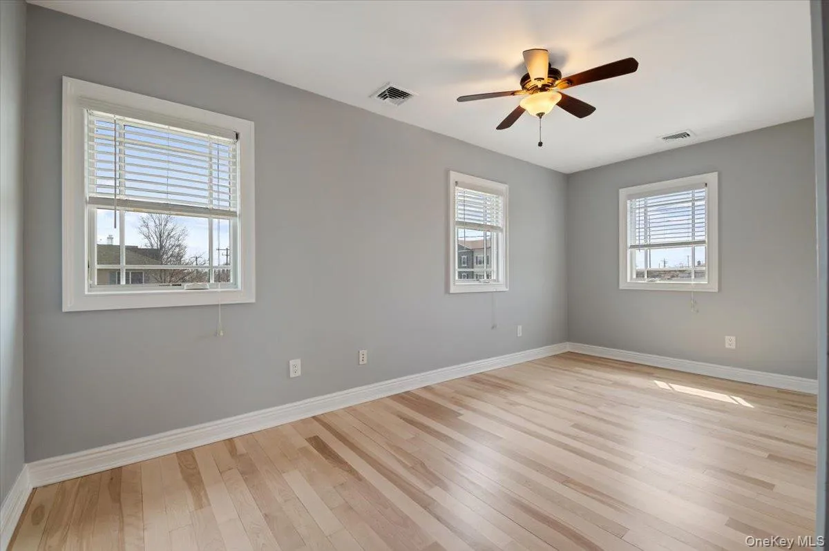 769 Fulton Street, Oyster Bay, NY, 2 Bedrooms Bedrooms, 3 Rooms Rooms,1 BathroomBathrooms,Residential Lease,For Rent,Fulton,0,979434 769 Fulton Street, Oyster Bay, NY, 2 Bedrooms Bedrooms, 3 Rooms Rooms,1 BathroomBathrooms,Residential Lease,For Rent,Fulton,0,979434