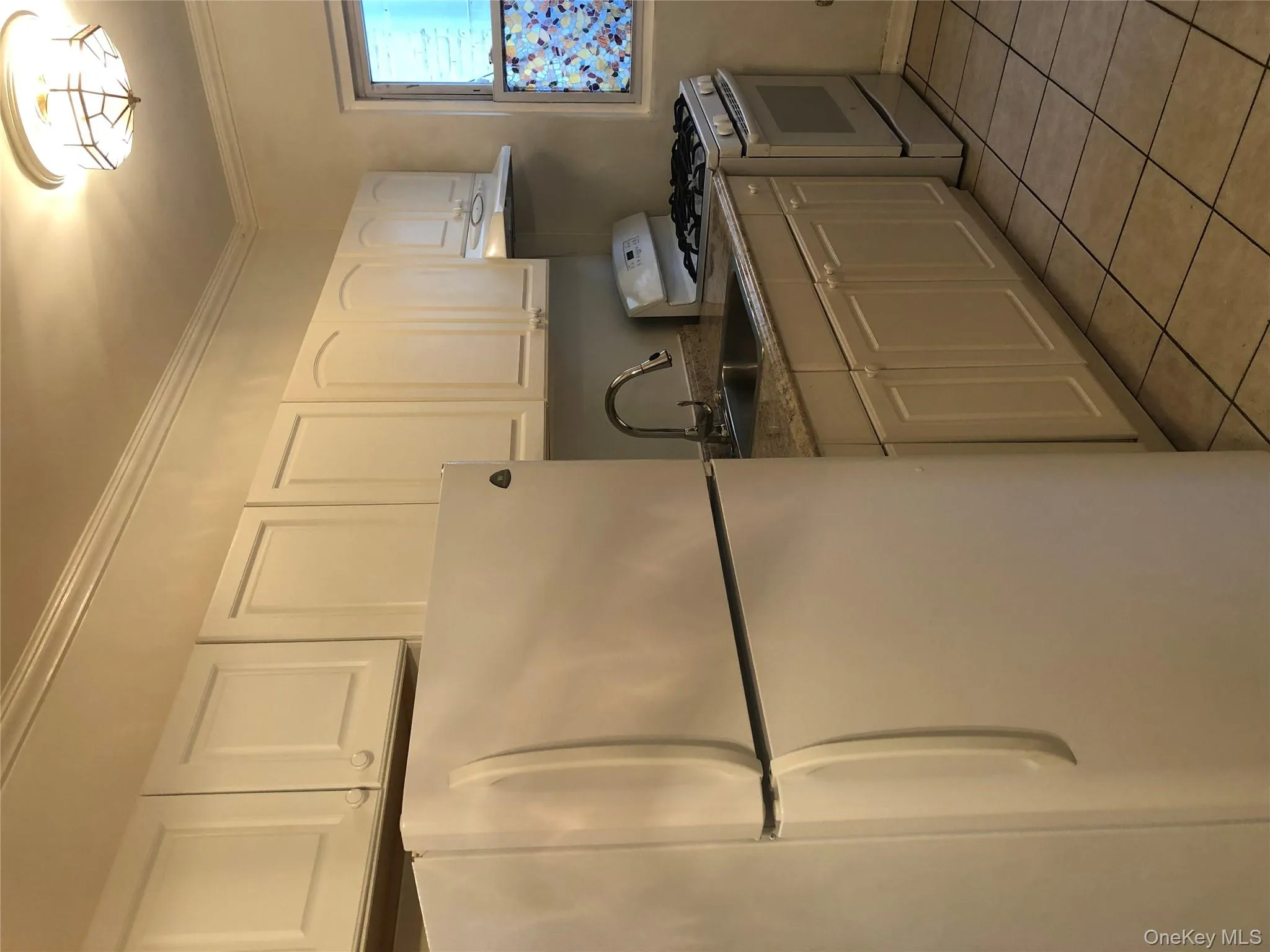 30-11 85th Street, New York, NY, 3 Bedrooms Bedrooms, 5 Rooms Rooms,1 BathroomBathrooms,Residential Lease,For Rent,85th,0,979436 30-11 85th Street, New York, NY, 3 Bedrooms Bedrooms, 5 Rooms Rooms,1 BathroomBathrooms,Residential Lease,For Rent,85th,0,979436