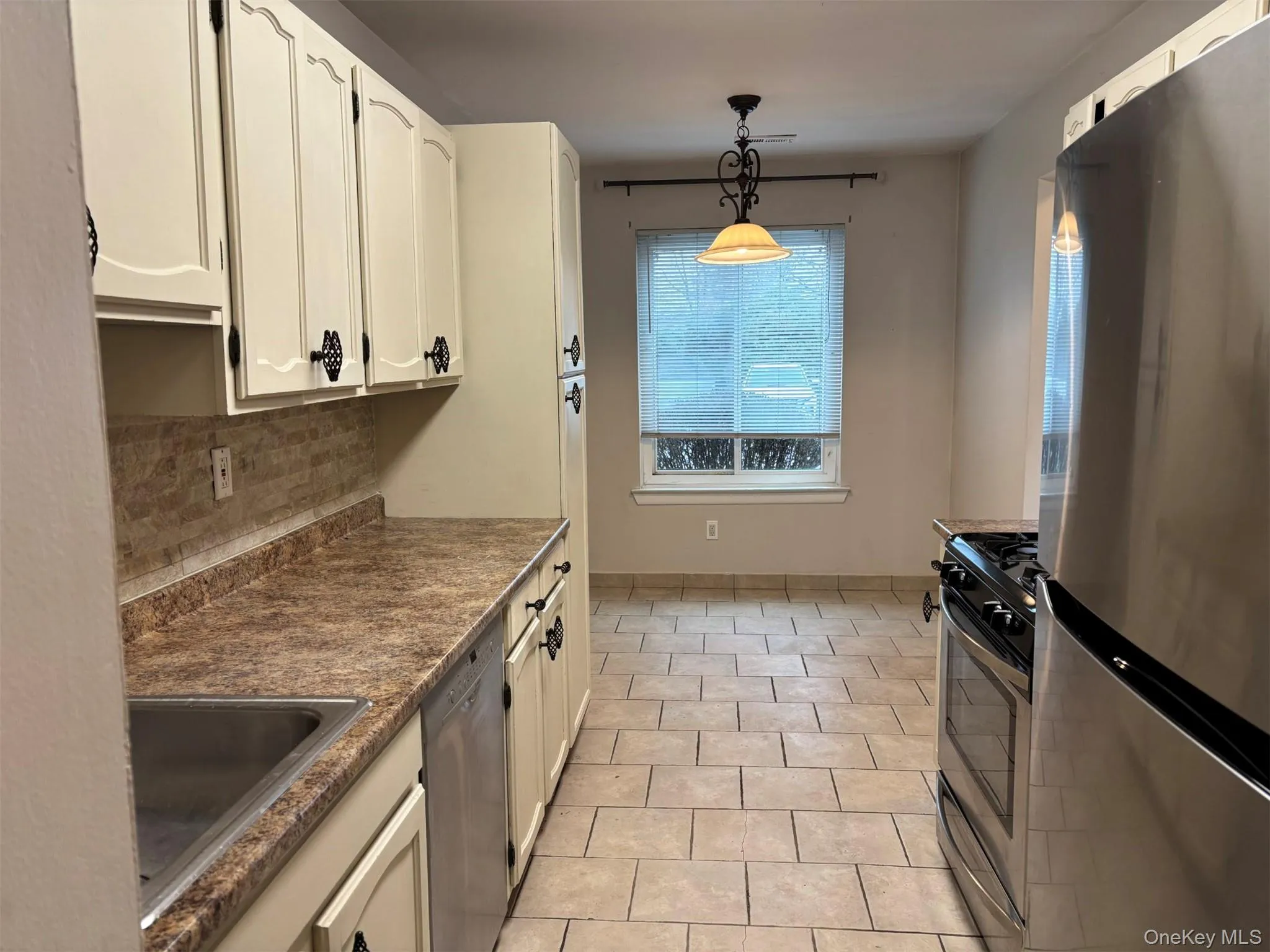 92 Lake Ridge Cove, Yorktown, NY, 2 Bedrooms Bedrooms, 5 Rooms Rooms,2 BathroomsBathrooms,Residential,For Rent,Lake Ridge,0,979447 92 Lake Ridge Cove, Yorktown, NY, 2 Bedrooms Bedrooms, 5 Rooms Rooms,2 BathroomsBathrooms,Residential,For Rent,Lake Ridge,0,979447