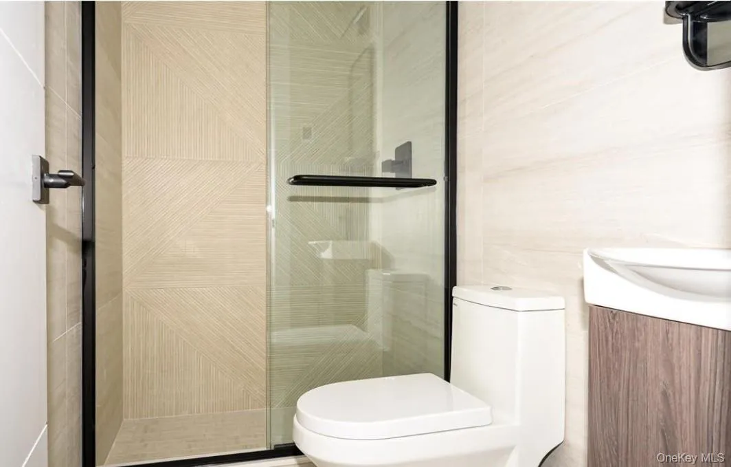 315 1M Broadway, Long Beach, NY, 2 Bedrooms Bedrooms, 5 Rooms Rooms,1 BathroomBathrooms,Residential Lease,For Rent,Broadway,0,979448 315 1M Broadway, Long Beach, NY, 2 Bedrooms Bedrooms, 5 Rooms Rooms,1 BathroomBathrooms,Residential Lease,For Rent,Broadway,0,979448