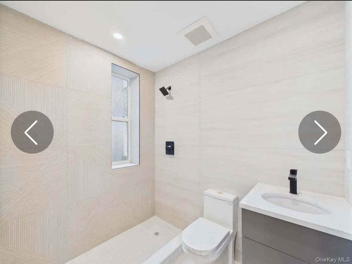 315 1M Broadway, Long Beach, NY, 2 Bedrooms Bedrooms, 5 Rooms Rooms,1 BathroomBathrooms,Residential Lease,For Rent,Broadway,0,979448 315 1M Broadway, Long Beach, NY, 2 Bedrooms Bedrooms, 5 Rooms Rooms,1 BathroomBathrooms,Residential Lease,For Rent,Broadway,0,979448