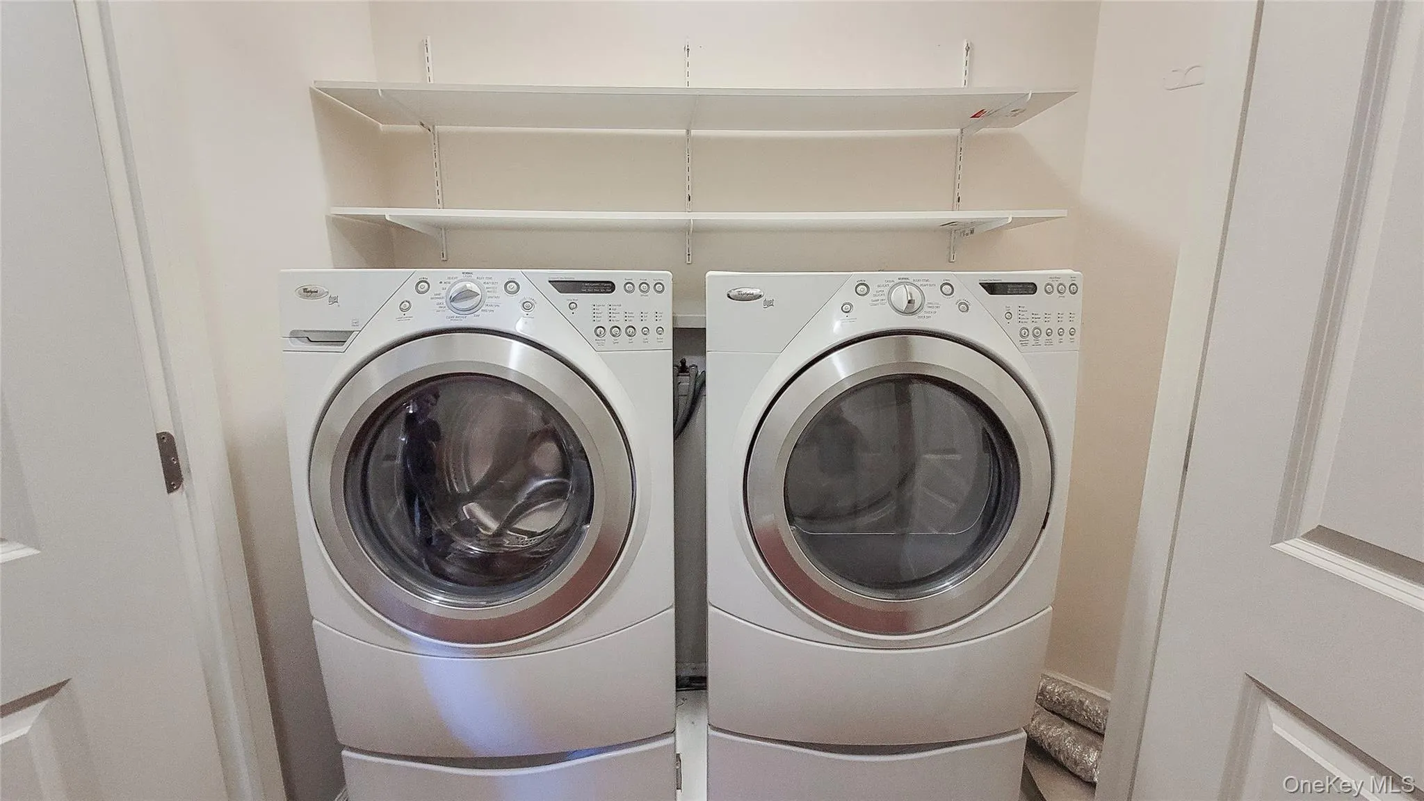 101 Canter Court, Goshen, NY, 2 Bedrooms Bedrooms, 5 Rooms Rooms,2 BathroomsBathrooms,Residential Lease,For Rent,Canter,0,979449 101 Canter Court, Goshen, NY, 2 Bedrooms Bedrooms, 5 Rooms Rooms,2 BathroomsBathrooms,Residential Lease,For Rent,Canter,0,979449