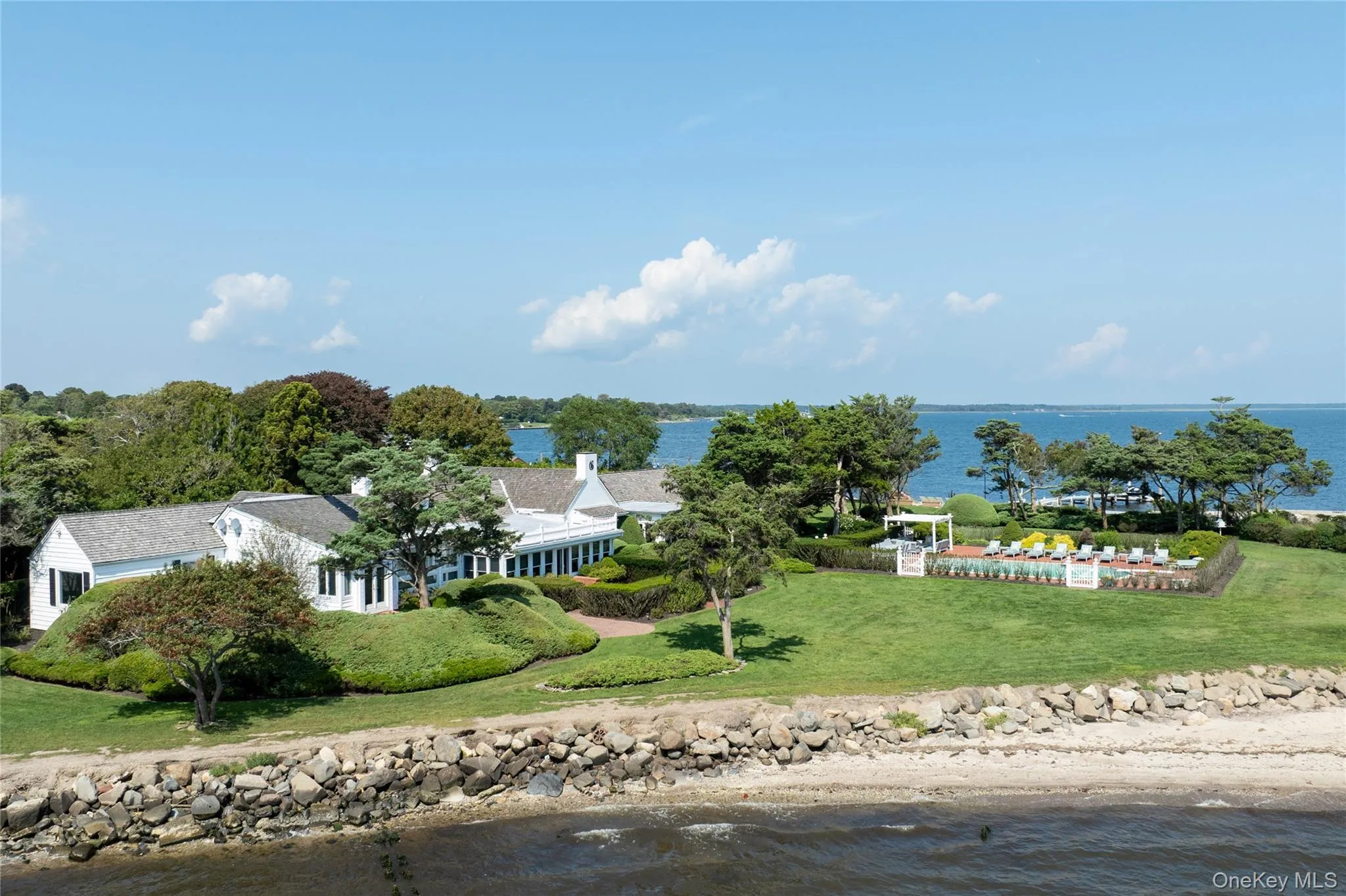 16 Point Road, Brookhaven, NY, 5 Bedrooms Bedrooms, 9 Rooms Rooms,5 BathroomsBathrooms,Residential,For Rent,Point,0,979475 16 Point Road, Brookhaven, NY, 5 Bedrooms Bedrooms, 9 Rooms Rooms,5 BathroomsBathrooms,Residential,For Rent,Point,0,979475