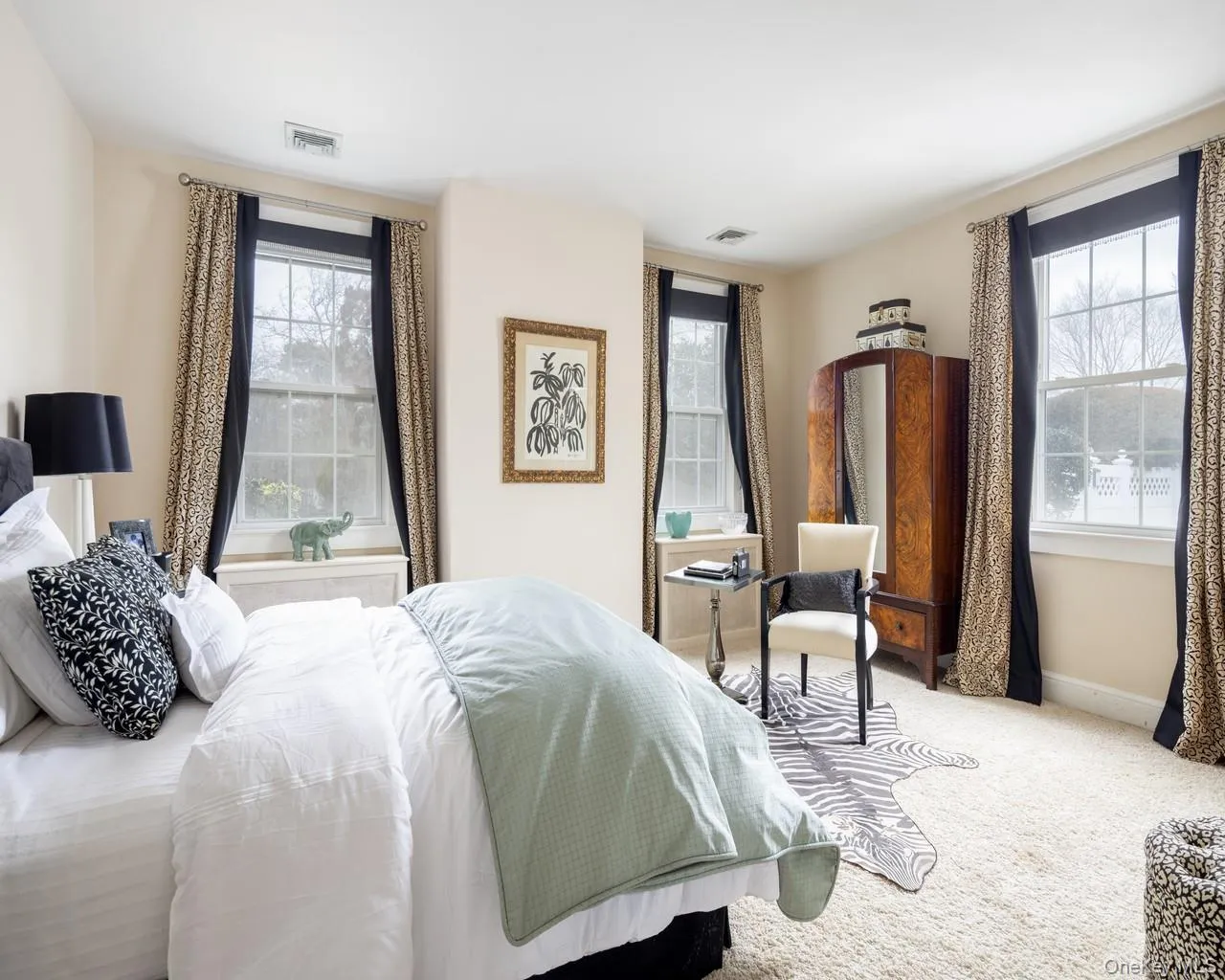 16 Point Road, Brookhaven, NY, 5 Bedrooms Bedrooms, 9 Rooms Rooms,5 BathroomsBathrooms,Residential,For Rent,Point,0,979475 16 Point Road, Brookhaven, NY, 5 Bedrooms Bedrooms, 9 Rooms Rooms,5 BathroomsBathrooms,Residential,For Rent,Point,0,979475