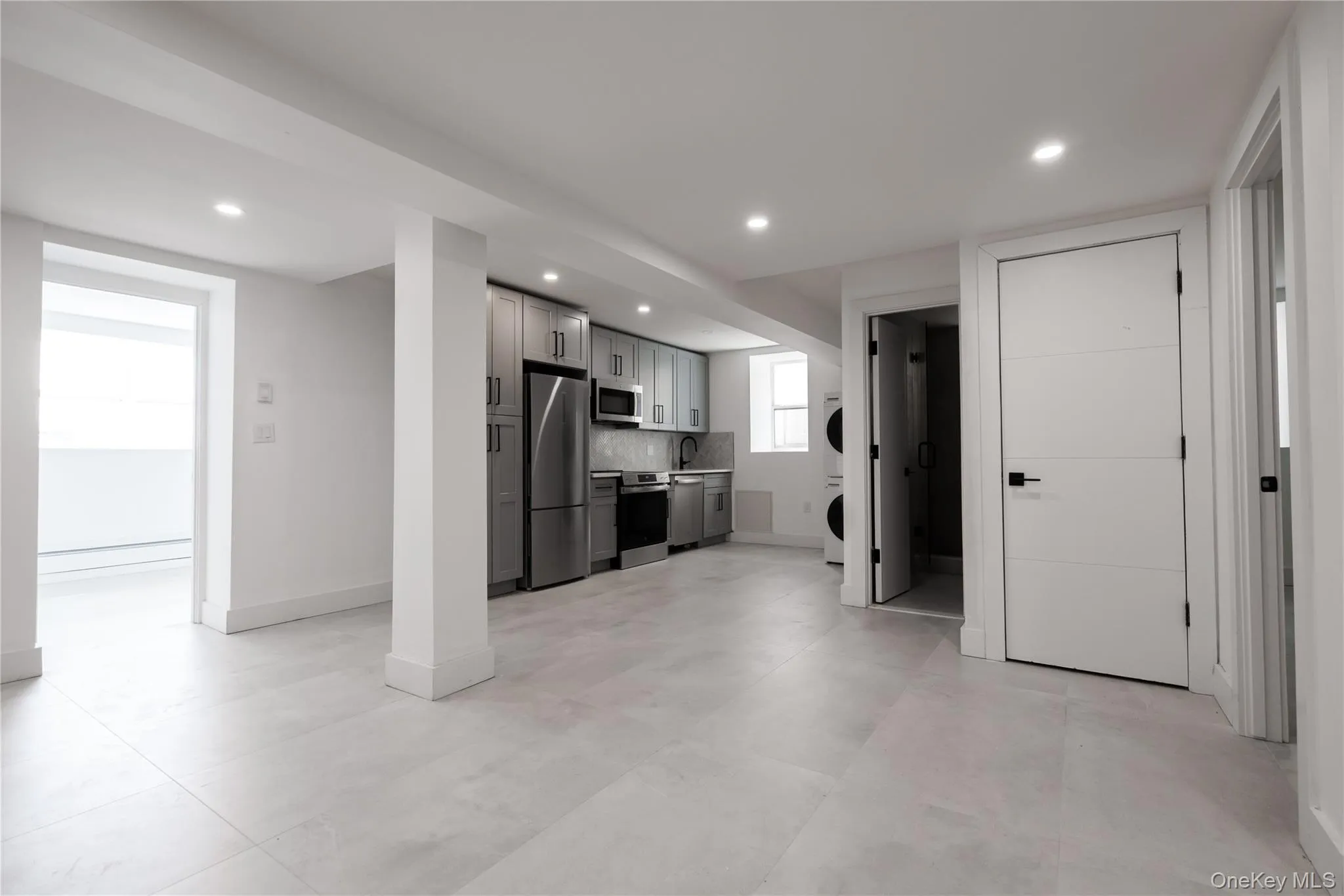 315 BW Broadway, Long Beach, NY, 2 Bedrooms Bedrooms, 5 Rooms Rooms,1 BathroomBathrooms,Residential Lease,For Rent,Broadway,0,979506 315 BW Broadway, Long Beach, NY, 2 Bedrooms Bedrooms, 5 Rooms Rooms,1 BathroomBathrooms,Residential Lease,For Rent,Broadway,0,979506