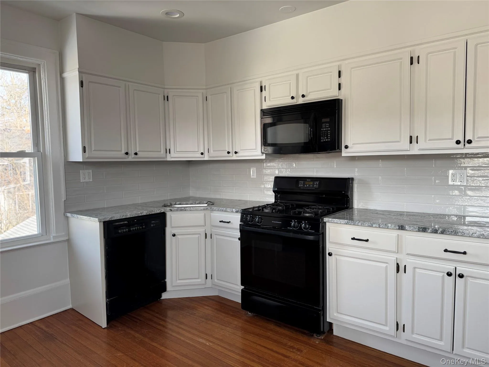 129 Washington Avenue, Mount Pleasant, NY, 2 Bedrooms Bedrooms, 4 Rooms Rooms,1 BathroomBathrooms,Residential Lease,For Rent,Washington,0,979507 129 Washington Avenue, Mount Pleasant, NY, 2 Bedrooms Bedrooms, 4 Rooms Rooms,1 BathroomBathrooms,Residential Lease,For Rent,Washington,0,979507