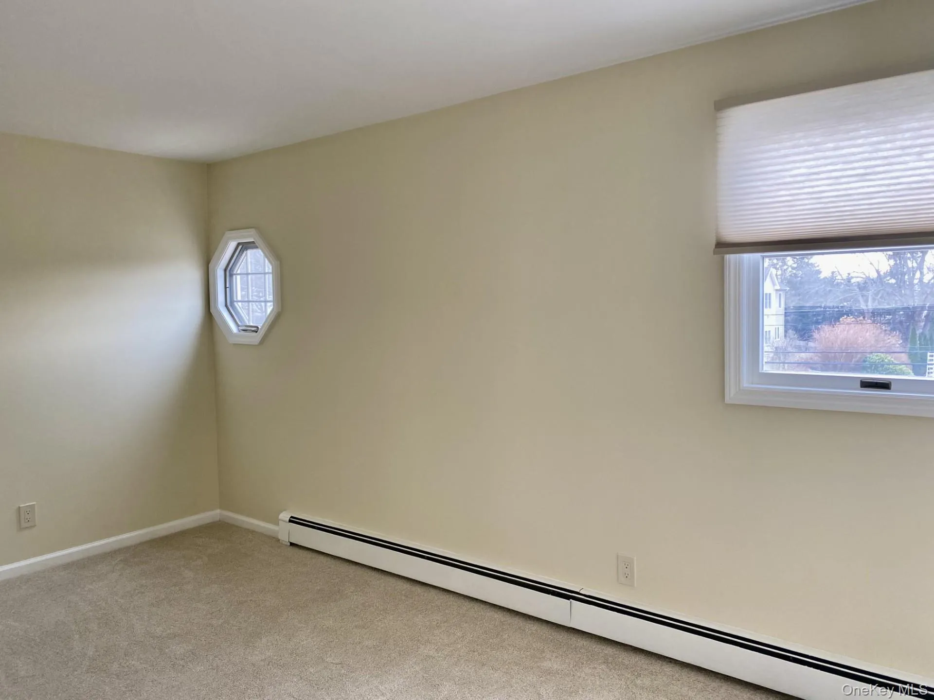 23 Grossman Street, Huntington, NY, 2 Bedrooms Bedrooms, 5 Rooms Rooms,1 BathroomBathrooms,Residential Lease,For Rent,Grossman,0,979508 23 Grossman Street, Huntington, NY, 2 Bedrooms Bedrooms, 5 Rooms Rooms,1 BathroomBathrooms,Residential Lease,For Rent,Grossman,0,979508