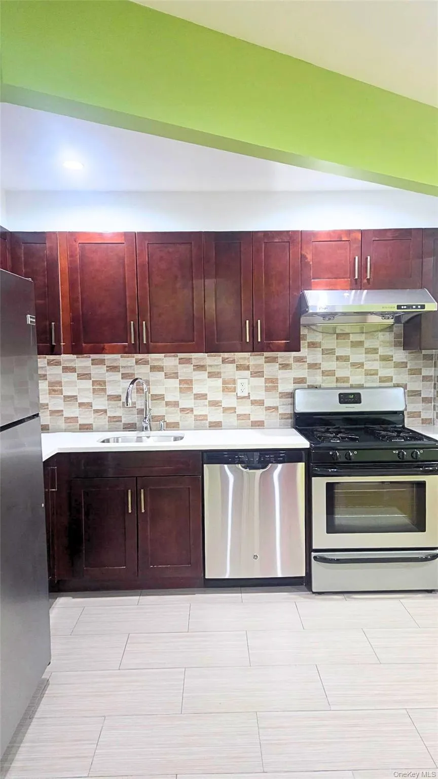 94-11 65th Road, New York, NY, 1 Bedroom Bedrooms, 3 Rooms Rooms,1 BathroomBathrooms,Residential Sale,For Rent,65th,0,979512 94-11 65th Road, New York, NY, 1 Bedroom Bedrooms, 3 Rooms Rooms,1 BathroomBathrooms,Residential Sale,For Rent,65th,0,979512