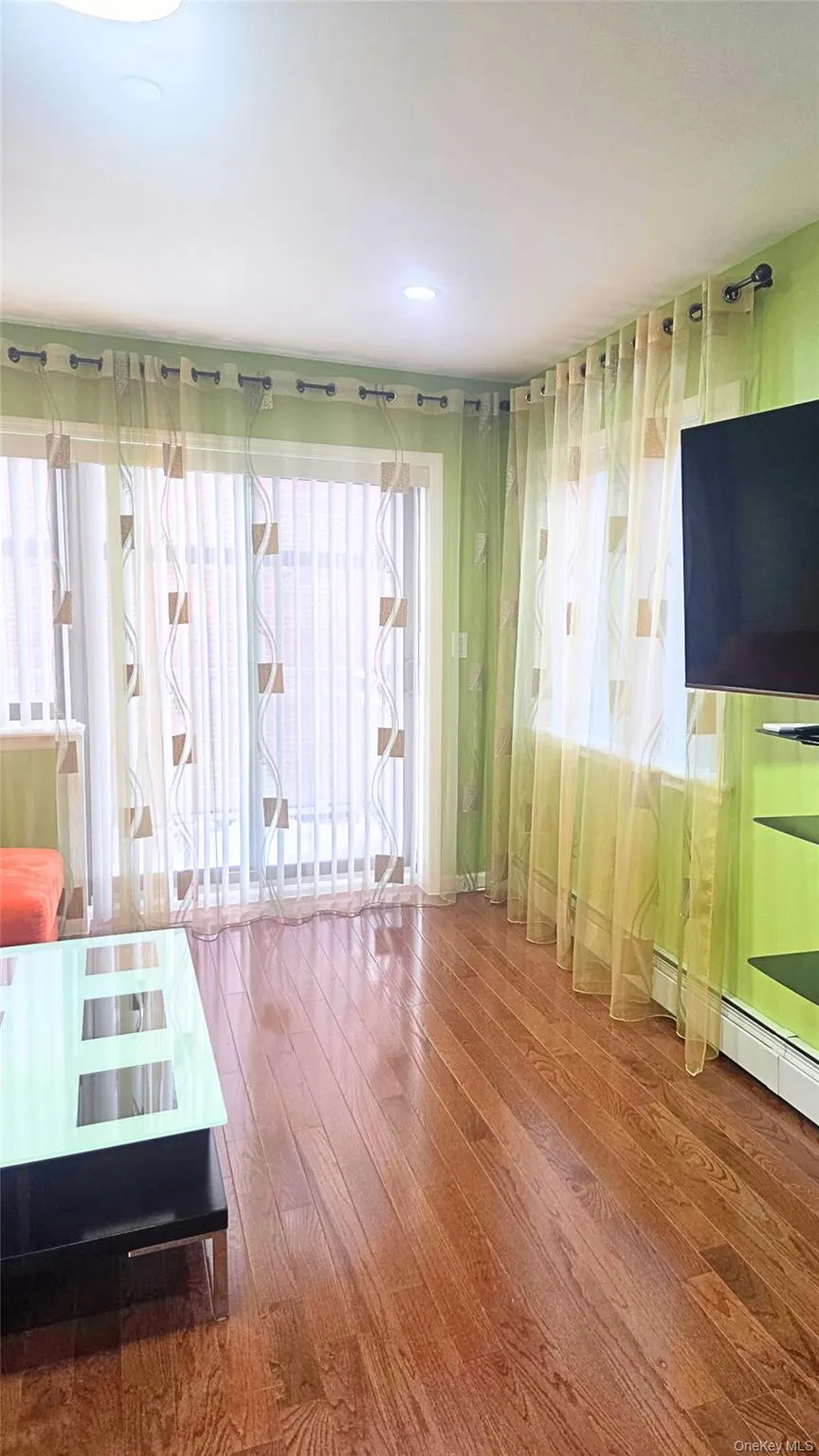 94-11 65th Road, New York, NY, 1 Bedroom Bedrooms, 3 Rooms Rooms,1 BathroomBathrooms,Residential Sale,For Rent,65th,0,979512 94-11 65th Road, New York, NY, 1 Bedroom Bedrooms, 3 Rooms Rooms,1 BathroomBathrooms,Residential Sale,For Rent,65th,0,979512