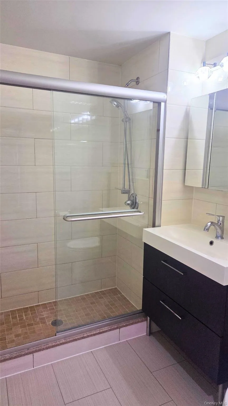94-11 65th Road, New York, NY, 1 Bedroom Bedrooms, 3 Rooms Rooms,1 BathroomBathrooms,Residential Sale,For Rent,65th,0,979512 94-11 65th Road, New York, NY, 1 Bedroom Bedrooms, 3 Rooms Rooms,1 BathroomBathrooms,Residential Sale,For Rent,65th,0,979512
