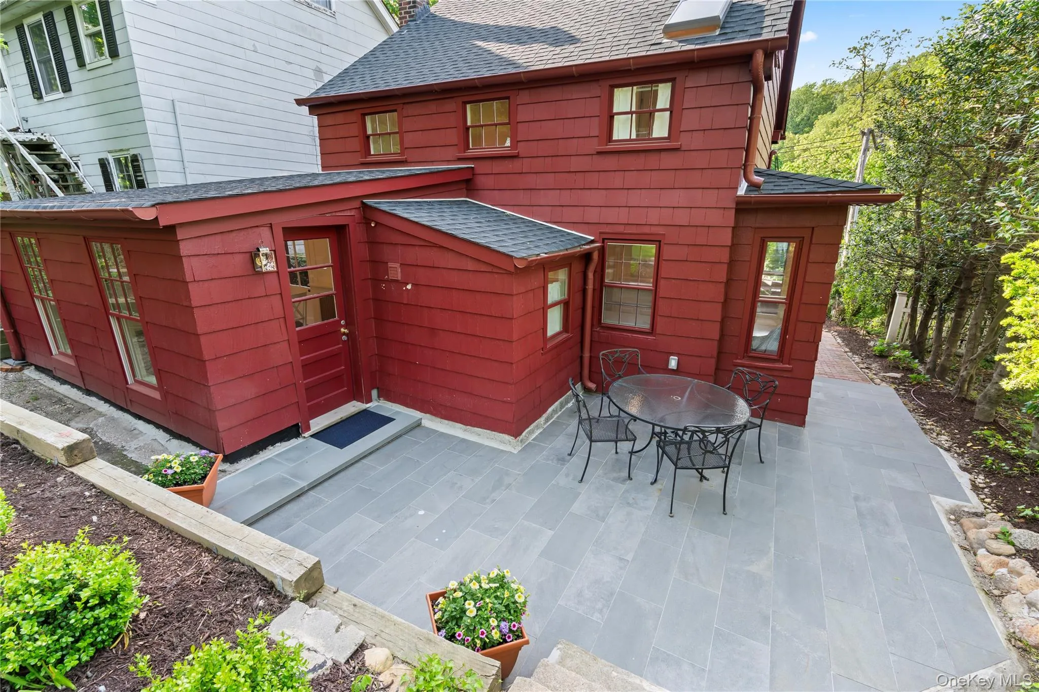 152 Main Street, Huntington, NY, 2 Bedrooms Bedrooms, 5 Rooms Rooms,1 BathroomBathrooms,Residential Lease,For Rent,Main,0,979524 152 Main Street, Huntington, NY, 2 Bedrooms Bedrooms, 5 Rooms Rooms,1 BathroomBathrooms,Residential Lease,For Rent,Main,0,979524