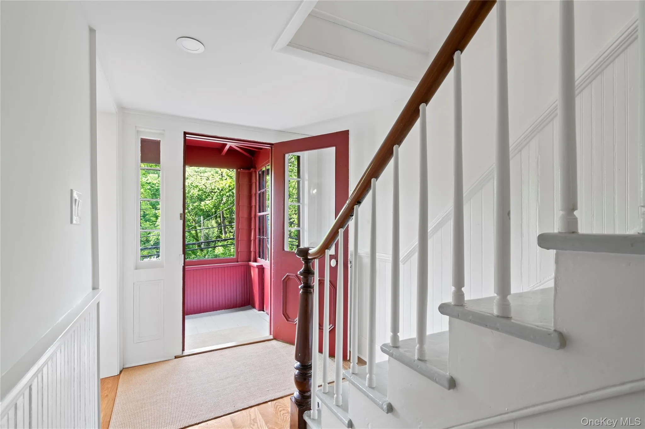 152 Main Street, Huntington, NY, 2 Bedrooms Bedrooms, 5 Rooms Rooms,1 BathroomBathrooms,Residential Lease,For Rent,Main,0,979524 152 Main Street, Huntington, NY, 2 Bedrooms Bedrooms, 5 Rooms Rooms,1 BathroomBathrooms,Residential Lease,For Rent,Main,0,979524