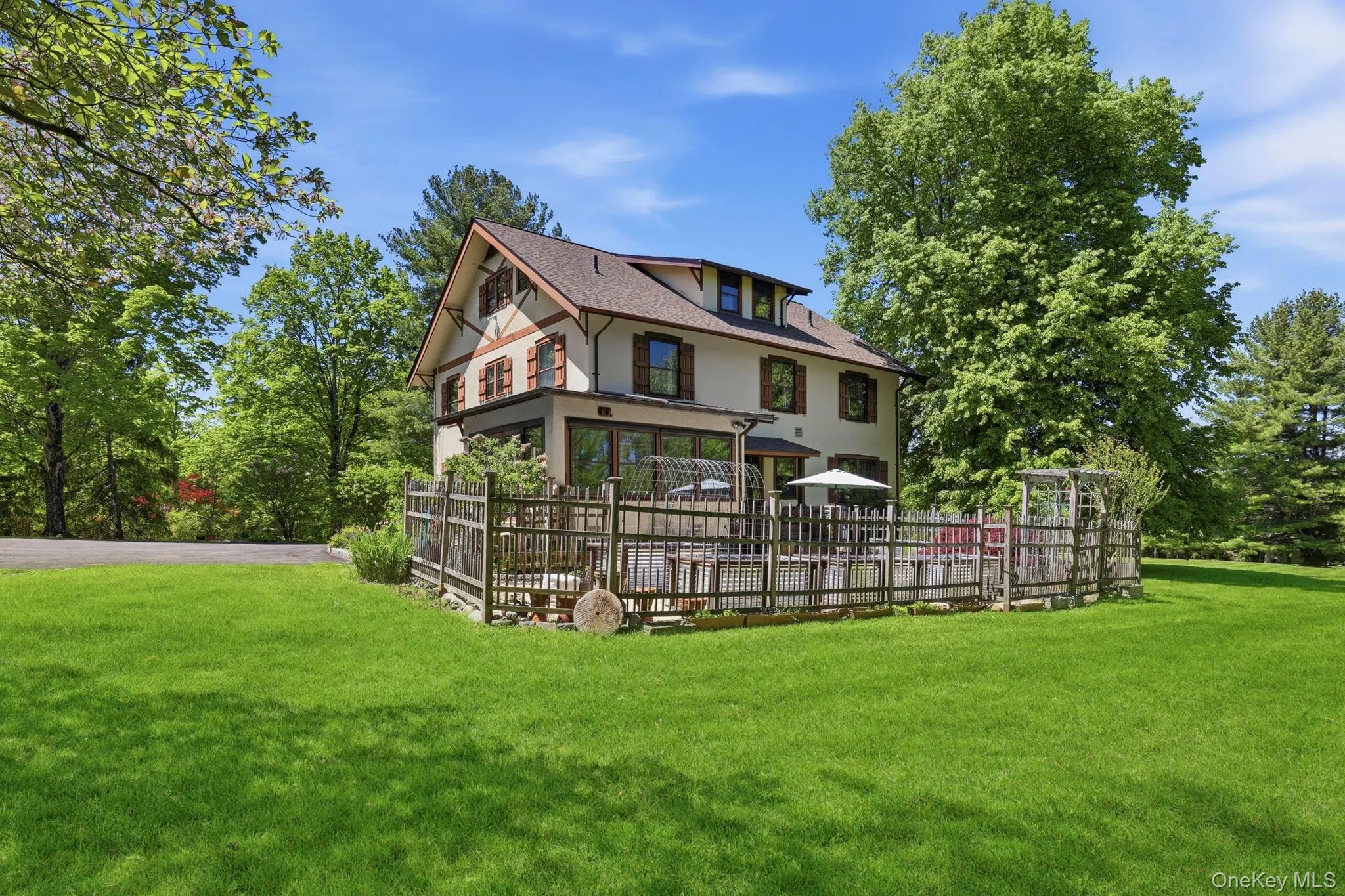 8 Elmer Galloway Road, Somers, NY, 6 Bedrooms Bedrooms, 15 Rooms Rooms,3 BathroomsBathrooms,Residential,For Rent,Elmer Galloway,0,979543 8 Elmer Galloway Road, Somers, NY, 6 Bedrooms Bedrooms, 15 Rooms Rooms,3 BathroomsBathrooms,Residential,For Rent,Elmer Galloway,0,979543