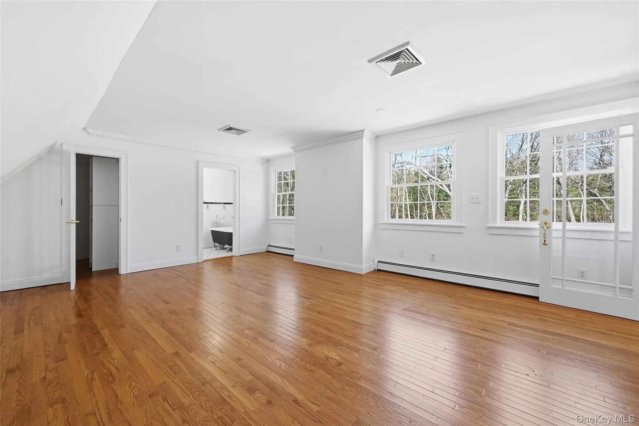 22 Brookville Road, Oyster Bay, NY, 6 Bedrooms Bedrooms, 14 Rooms Rooms,3 BathroomsBathrooms,Residential,For Rent,Brookville,0,979551 22 Brookville Road, Oyster Bay, NY, 6 Bedrooms Bedrooms, 14 Rooms Rooms,3 BathroomsBathrooms,Residential,For Rent,Brookville,0,979551