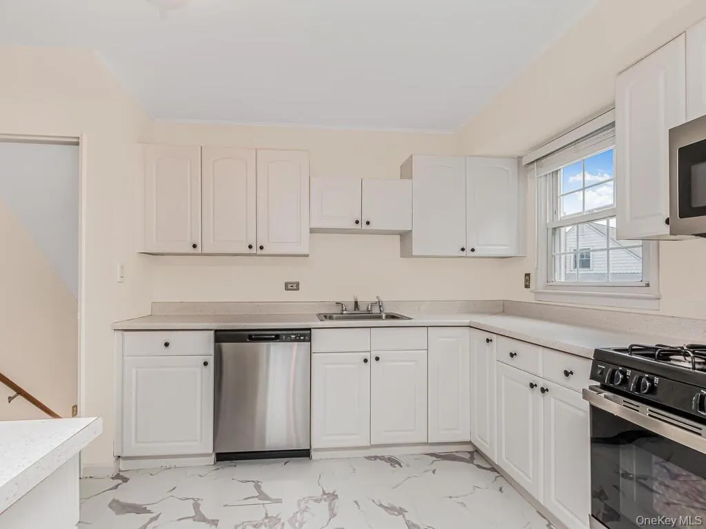 with stainless appliances with stainless appliances