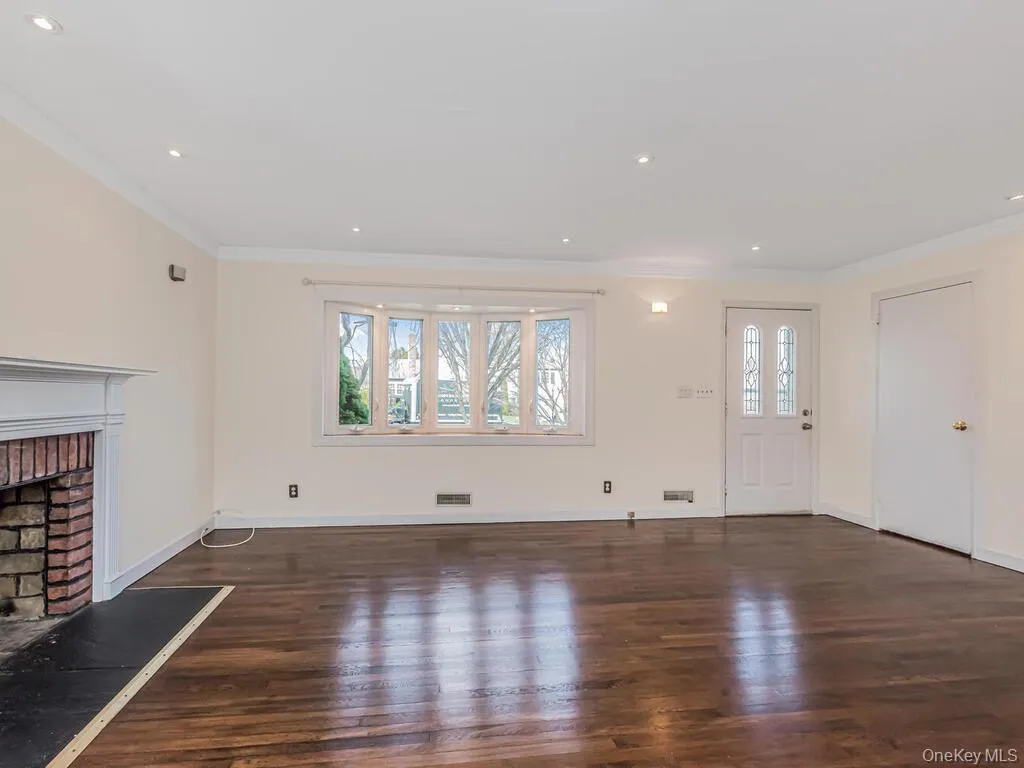 Living Room with Bay windows Living Room with Bay windows
