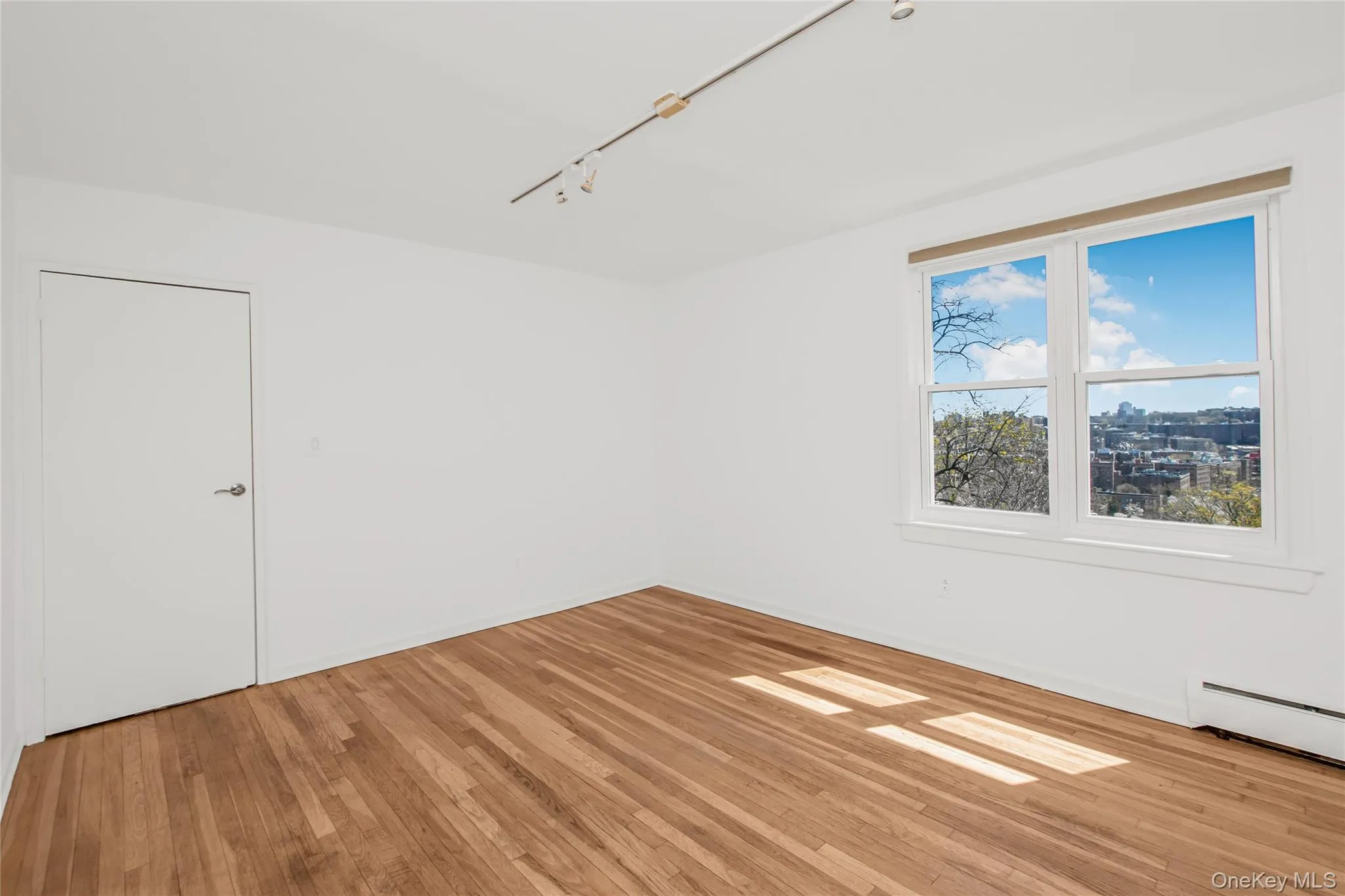 2768 Netherland Avenue, New York, NY, 4 Bedrooms Bedrooms, 8 Rooms Rooms,2 BathroomsBathrooms,Residential,For Rent,Netherland,0,979561 2768 Netherland Avenue, New York, NY, 4 Bedrooms Bedrooms, 8 Rooms Rooms,2 BathroomsBathrooms,Residential,For Rent,Netherland,0,979561