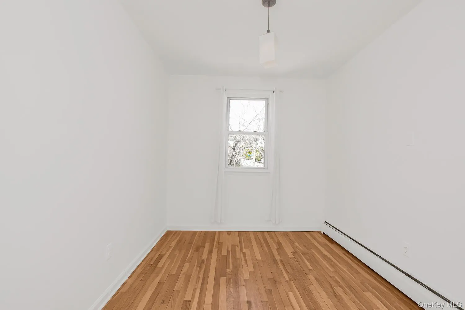 2768 Netherland Avenue, New York, NY, 4 Bedrooms Bedrooms, 8 Rooms Rooms,2 BathroomsBathrooms,Residential,For Rent,Netherland,0,979561 2768 Netherland Avenue, New York, NY, 4 Bedrooms Bedrooms, 8 Rooms Rooms,2 BathroomsBathrooms,Residential,For Rent,Netherland,0,979561