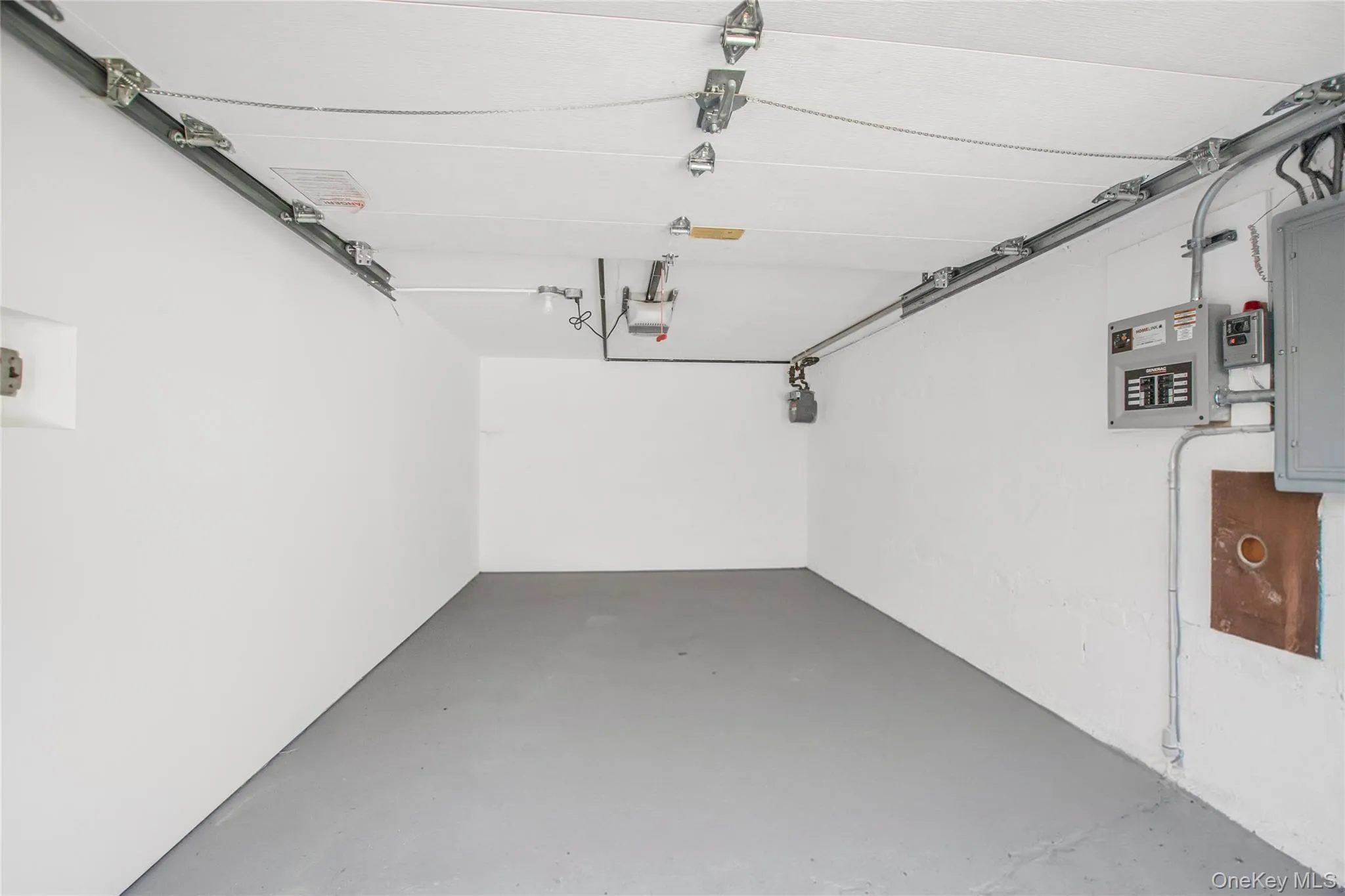 2768 Netherland Avenue, New York, NY, 4 Bedrooms Bedrooms, 8 Rooms Rooms,2 BathroomsBathrooms,Residential,For Rent,Netherland,0,979561 2768 Netherland Avenue, New York, NY, 4 Bedrooms Bedrooms, 8 Rooms Rooms,2 BathroomsBathrooms,Residential,For Rent,Netherland,0,979561