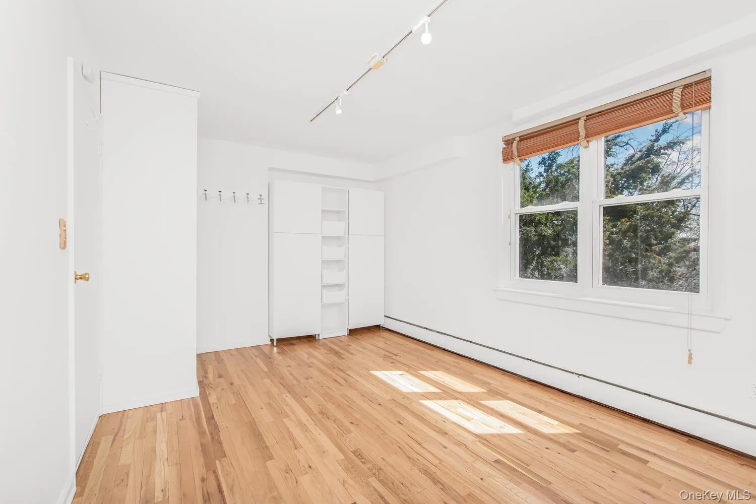 2768 Netherland Avenue, New York, NY, 4 Bedrooms Bedrooms, 8 Rooms Rooms,2 BathroomsBathrooms,Residential,For Rent,Netherland,0,979561 2768 Netherland Avenue, New York, NY, 4 Bedrooms Bedrooms, 8 Rooms Rooms,2 BathroomsBathrooms,Residential,For Rent,Netherland,0,979561