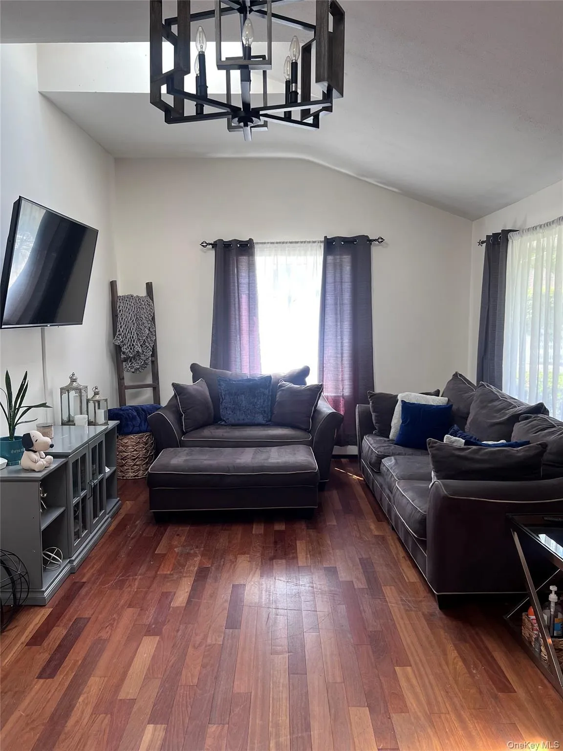 8 Lion Lane, Babylon, NY, 4 Bedrooms Bedrooms, 11 Rooms Rooms,2 BathroomsBathrooms,Residential,For Rent,Lion,0,979562 8 Lion Lane, Babylon, NY, 4 Bedrooms Bedrooms, 11 Rooms Rooms,2 BathroomsBathrooms,Residential,For Rent,Lion,0,979562