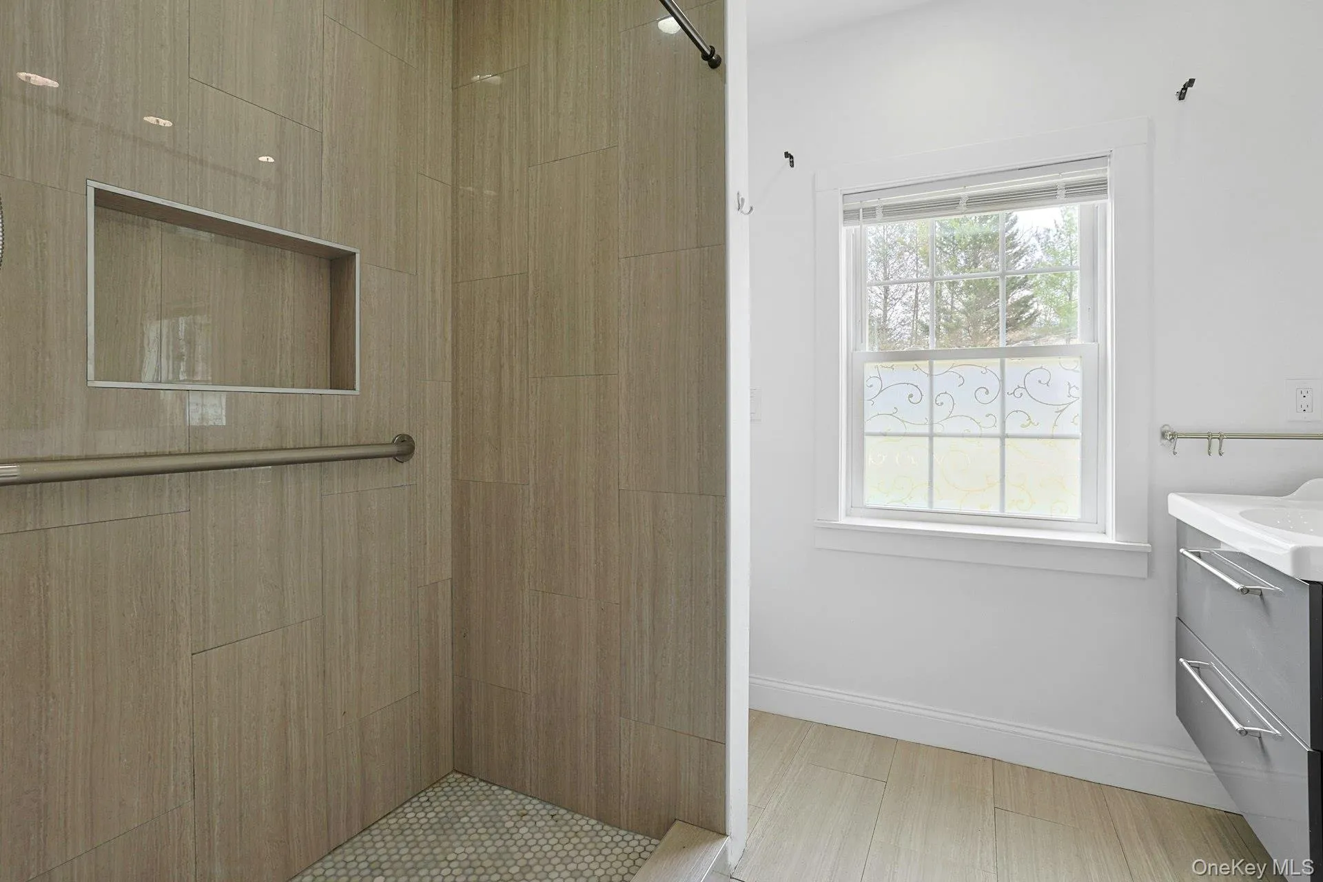 200 Bardonia Road, Clarkstown, NY, 4 Bedrooms Bedrooms, 9 Rooms Rooms,3 BathroomsBathrooms,Residential Sale,For Rent,Bardonia,0,979567 200 Bardonia Road, Clarkstown, NY, 4 Bedrooms Bedrooms, 9 Rooms Rooms,3 BathroomsBathrooms,Residential Sale,For Rent,Bardonia,0,979567