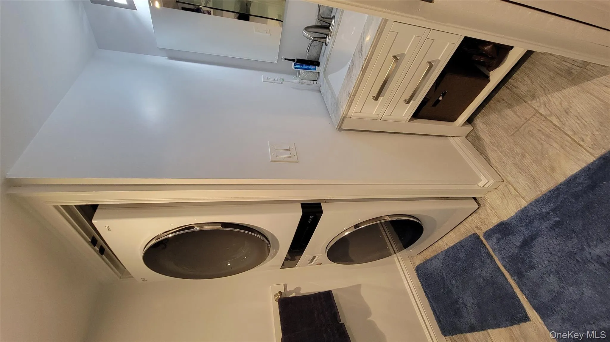 85 Mohawk Avenue, Hempstead, NY, 1 Bedroom Bedrooms, 4 Rooms Rooms,1 BathroomBathrooms,Residential Lease,For Rent,Mohawk,0,979573 85 Mohawk Avenue, Hempstead, NY, 1 Bedroom Bedrooms, 4 Rooms Rooms,1 BathroomBathrooms,Residential Lease,For Rent,Mohawk,0,979573