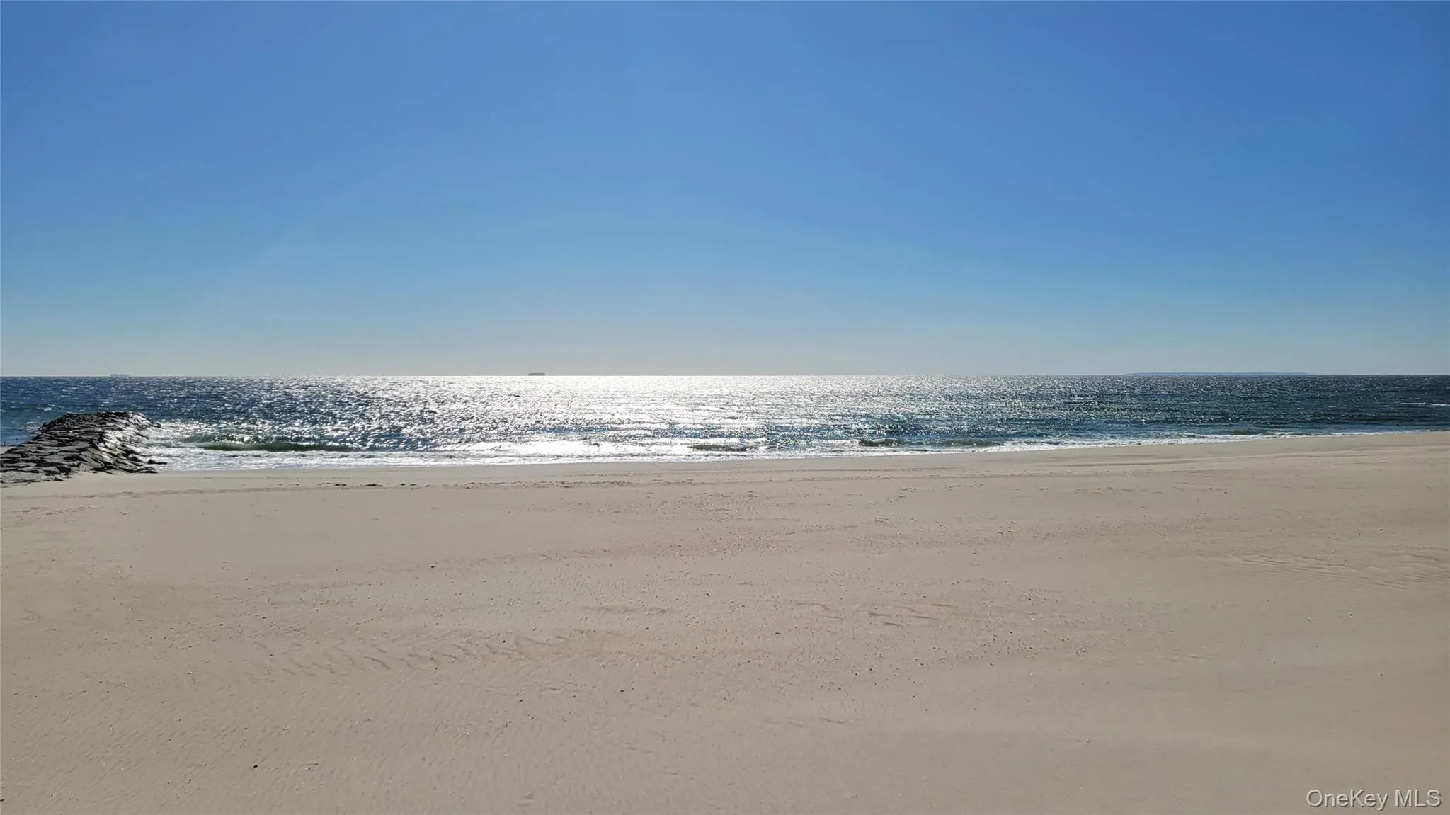 85 Mohawk Avenue, Hempstead, NY, 1 Bedroom Bedrooms, 4 Rooms Rooms,1 BathroomBathrooms,Residential Lease,For Rent,Mohawk,0,979573 85 Mohawk Avenue, Hempstead, NY, 1 Bedroom Bedrooms, 4 Rooms Rooms,1 BathroomBathrooms,Residential Lease,For Rent,Mohawk,0,979573