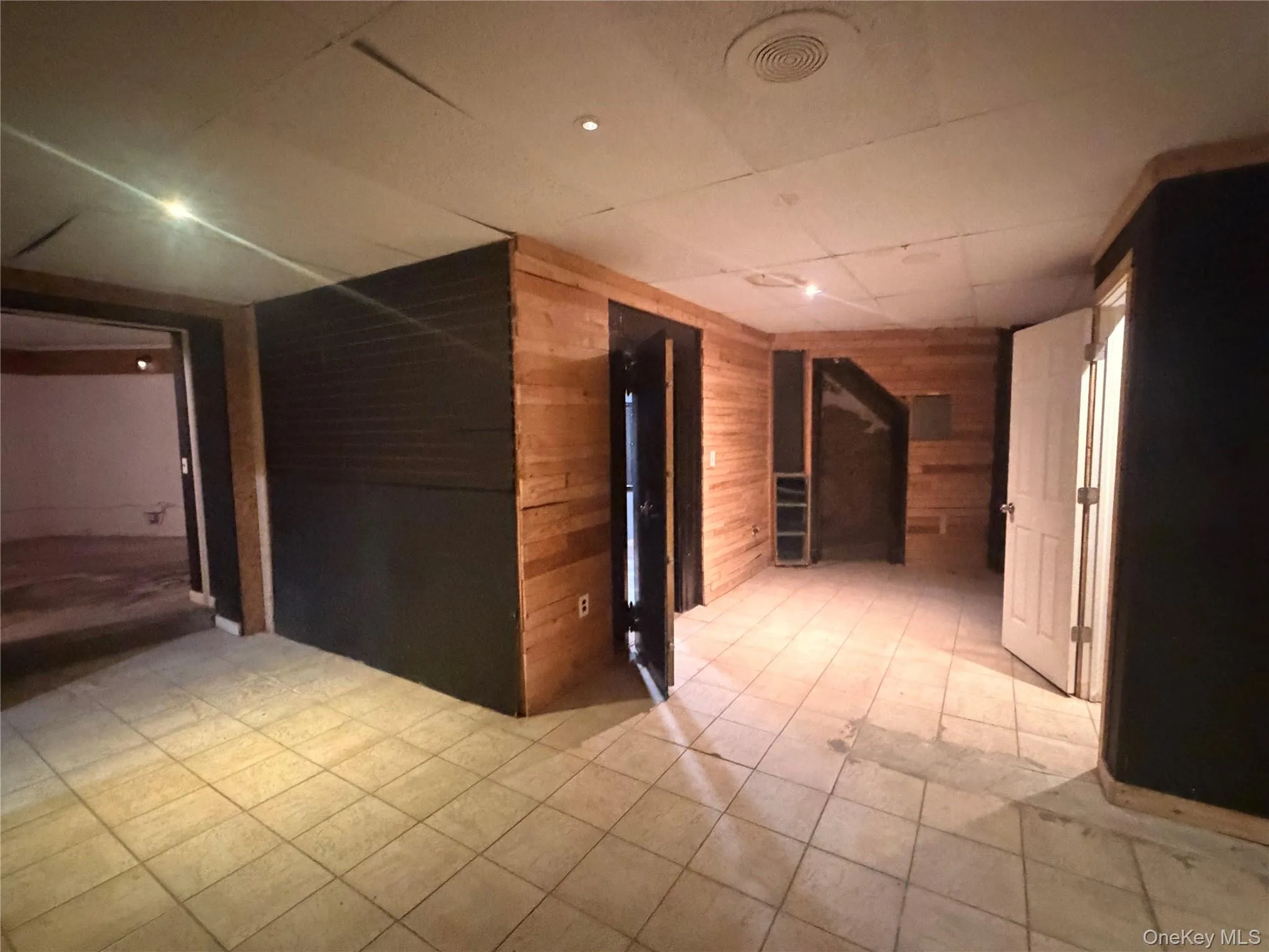 21 North Street, Middletown, NY, ,Commercial Lease,For Rent,North,0,979610 21 North Street, Middletown, NY, ,Commercial Lease,For Rent,North,0,979610