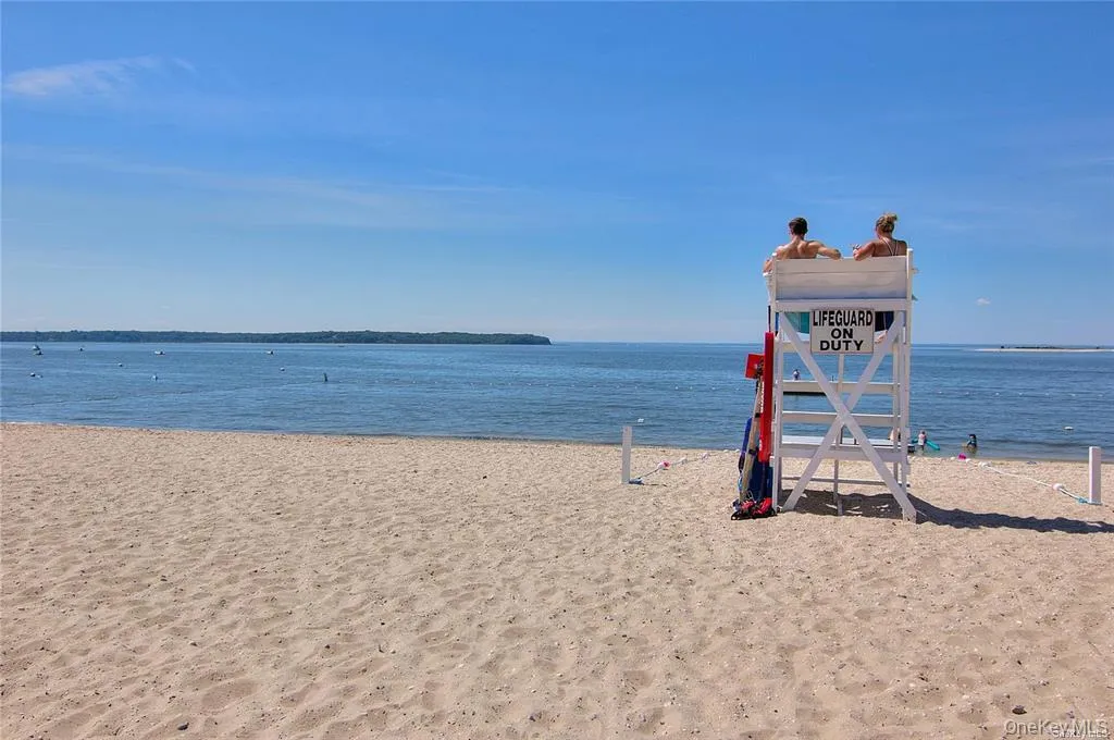 # Highview Drive, Huntington, NY, 1 Bedroom Bedrooms, 2 Rooms Rooms,1 BathroomBathrooms,Residential Lease,For Rent,Highview,0,979612 # Highview Drive, Huntington, NY, 1 Bedroom Bedrooms, 2 Rooms Rooms,1 BathroomBathrooms,Residential Lease,For Rent,Highview,0,979612