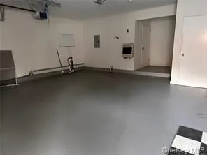 420 Corona Avenue, Hempstead, NY, 2 Bedrooms Bedrooms, 5 Rooms Rooms,1 BathroomBathrooms,Residential Lease,For Rent,Corona,0,979635 420 Corona Avenue, Hempstead, NY, 2 Bedrooms Bedrooms, 5 Rooms Rooms,1 BathroomBathrooms,Residential Lease,For Rent,Corona,0,979635