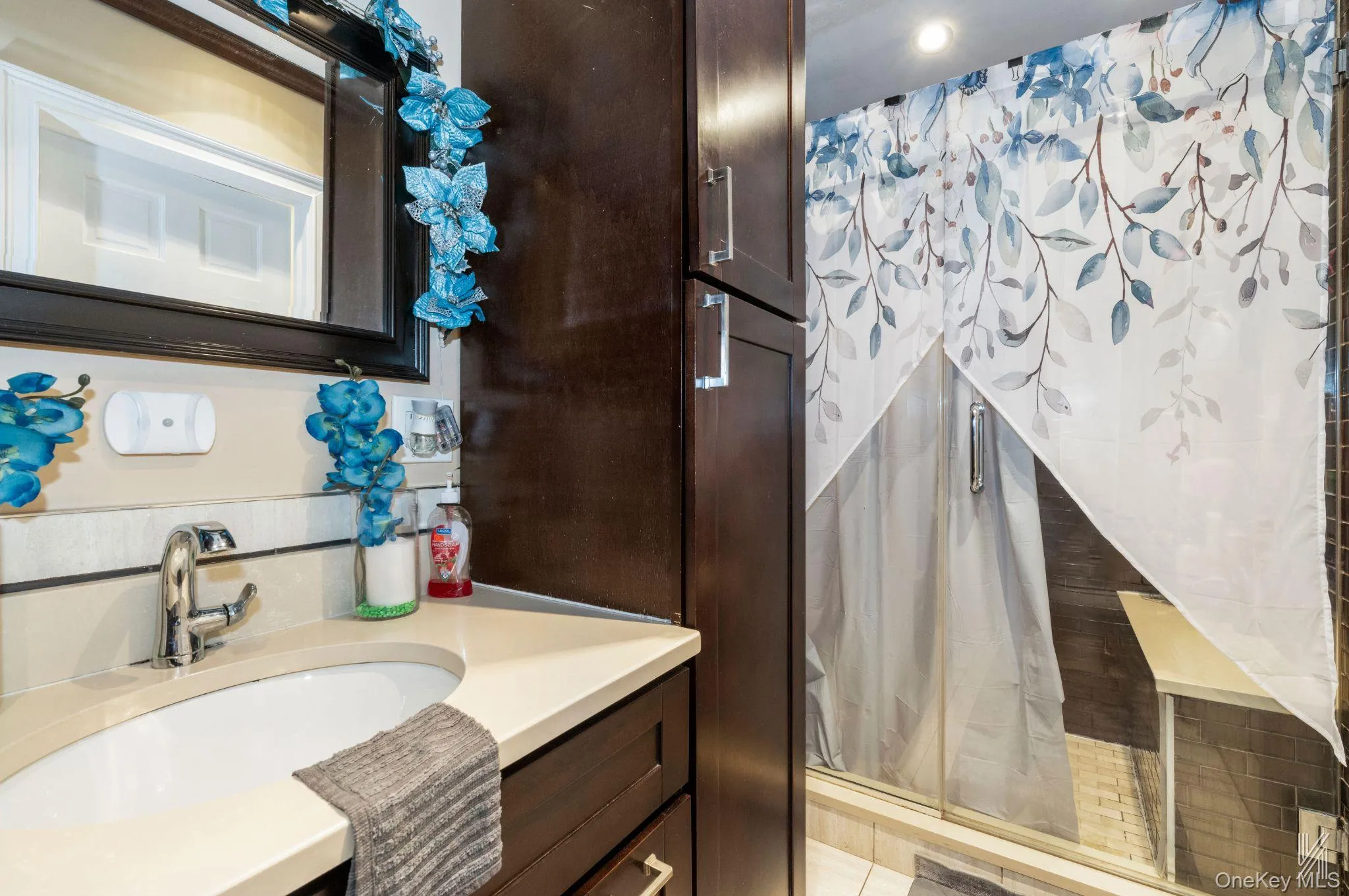1842 Norman Street, New York, NY, 5 Bedrooms Bedrooms, 14 Rooms Rooms,2 BathroomsBathrooms,Residential,For Rent,Norman,0,979640 1842 Norman Street, New York, NY, 5 Bedrooms Bedrooms, 14 Rooms Rooms,2 BathroomsBathrooms,Residential,For Rent,Norman,0,979640