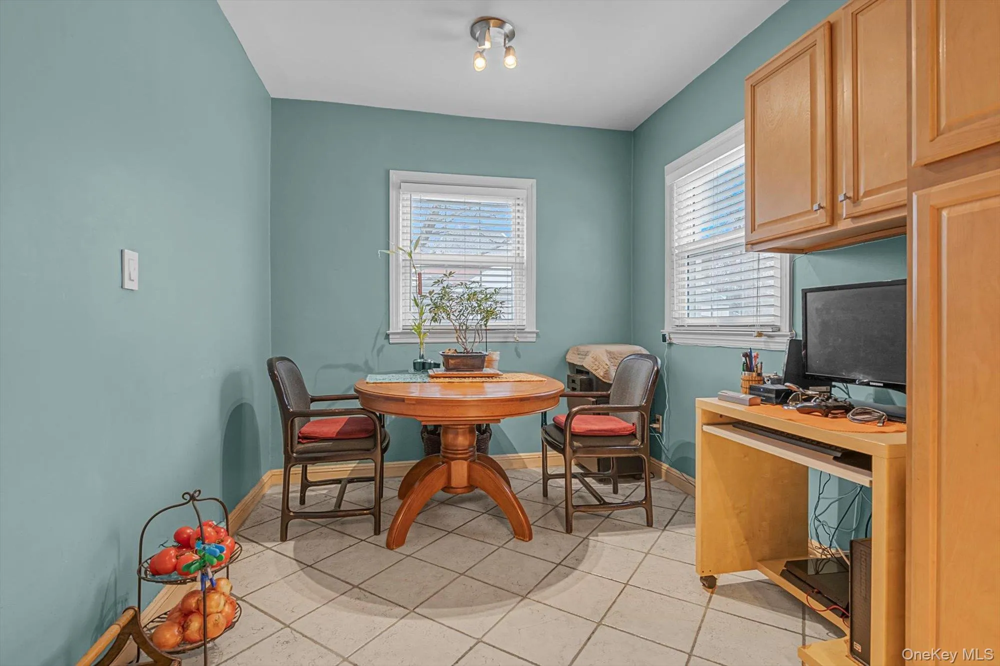 215-18 48th Avenue, New York, NY, 3 Bedrooms Bedrooms, 6 Rooms Rooms,1 BathroomBathrooms,Residential,For Rent,48th,0,979643 215-18 48th Avenue, New York, NY, 3 Bedrooms Bedrooms, 6 Rooms Rooms,1 BathroomBathrooms,Residential,For Rent,48th,0,979643