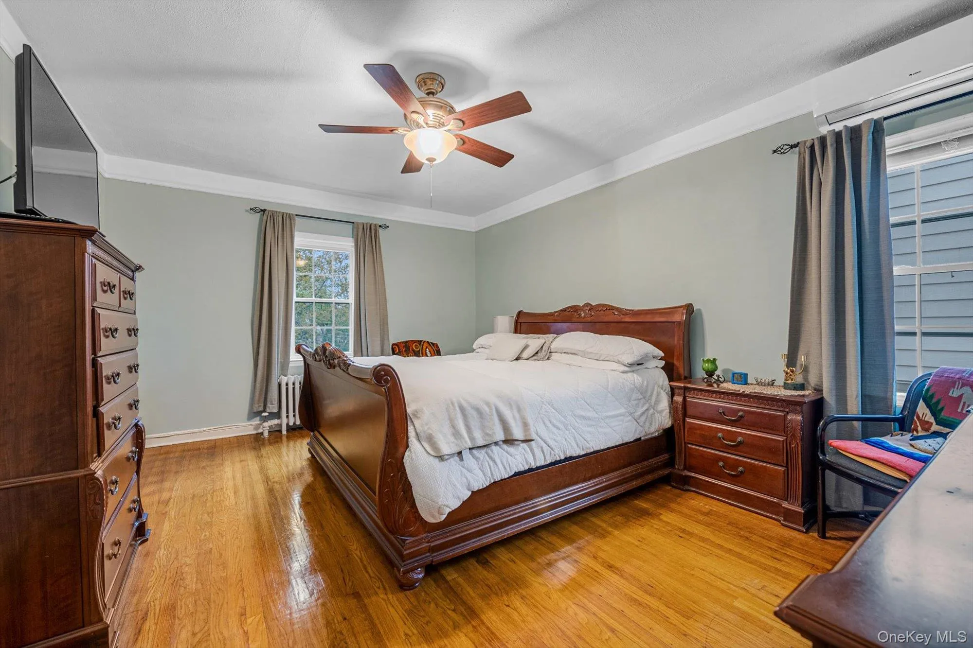 215-18 48th Avenue, New York, NY, 3 Bedrooms Bedrooms, 6 Rooms Rooms,1 BathroomBathrooms,Residential,For Rent,48th,0,979643 215-18 48th Avenue, New York, NY, 3 Bedrooms Bedrooms, 6 Rooms Rooms,1 BathroomBathrooms,Residential,For Rent,48th,0,979643