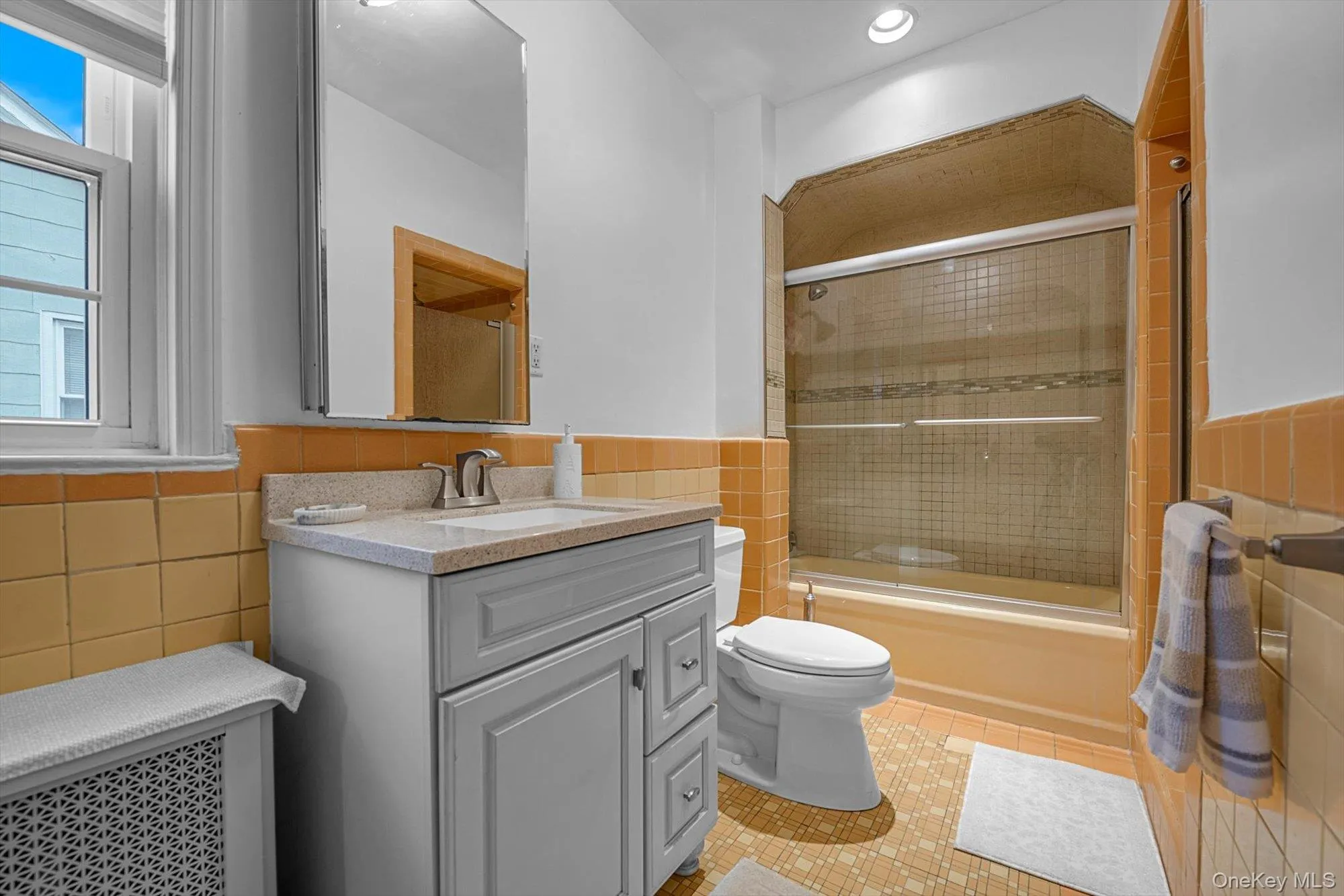 215-18 48th Avenue, New York, NY, 3 Bedrooms Bedrooms, 6 Rooms Rooms,1 BathroomBathrooms,Residential,For Rent,48th,0,979643 215-18 48th Avenue, New York, NY, 3 Bedrooms Bedrooms, 6 Rooms Rooms,1 BathroomBathrooms,Residential,For Rent,48th,0,979643