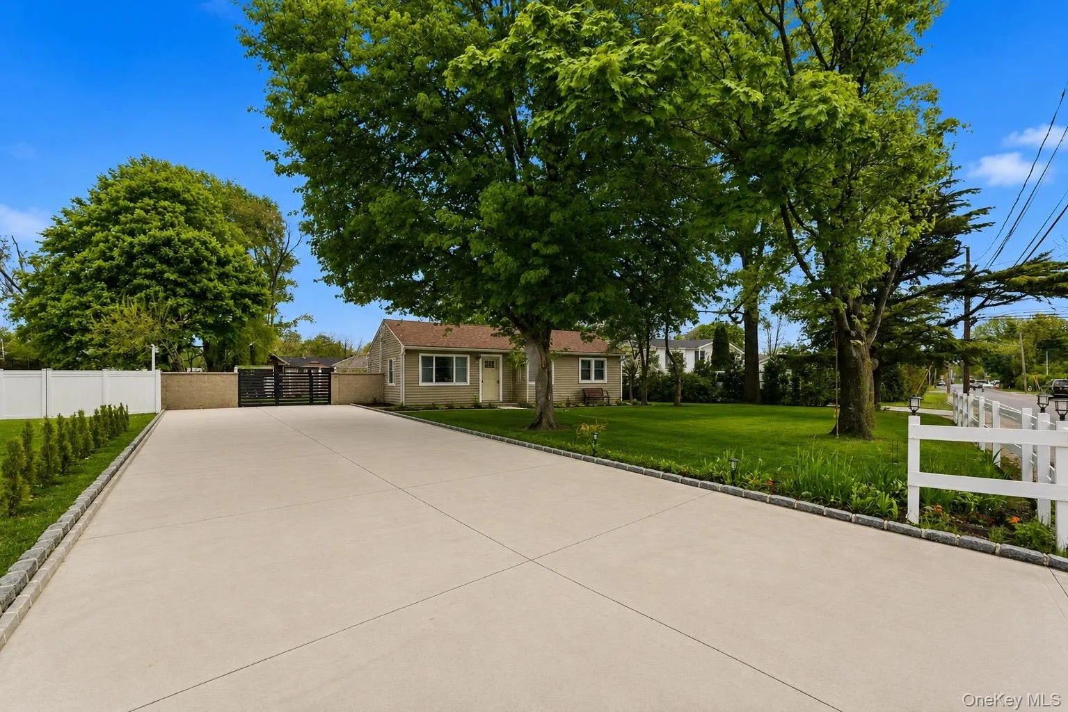 1016 Howells Road, Islip, NY, 3 Bedrooms Bedrooms, 7 Rooms Rooms,1 BathroomBathrooms,Residential Sale,For Rent,Howells,0,979652 1016 Howells Road, Islip, NY, 3 Bedrooms Bedrooms, 7 Rooms Rooms,1 BathroomBathrooms,Residential Sale,For Rent,Howells,0,979652