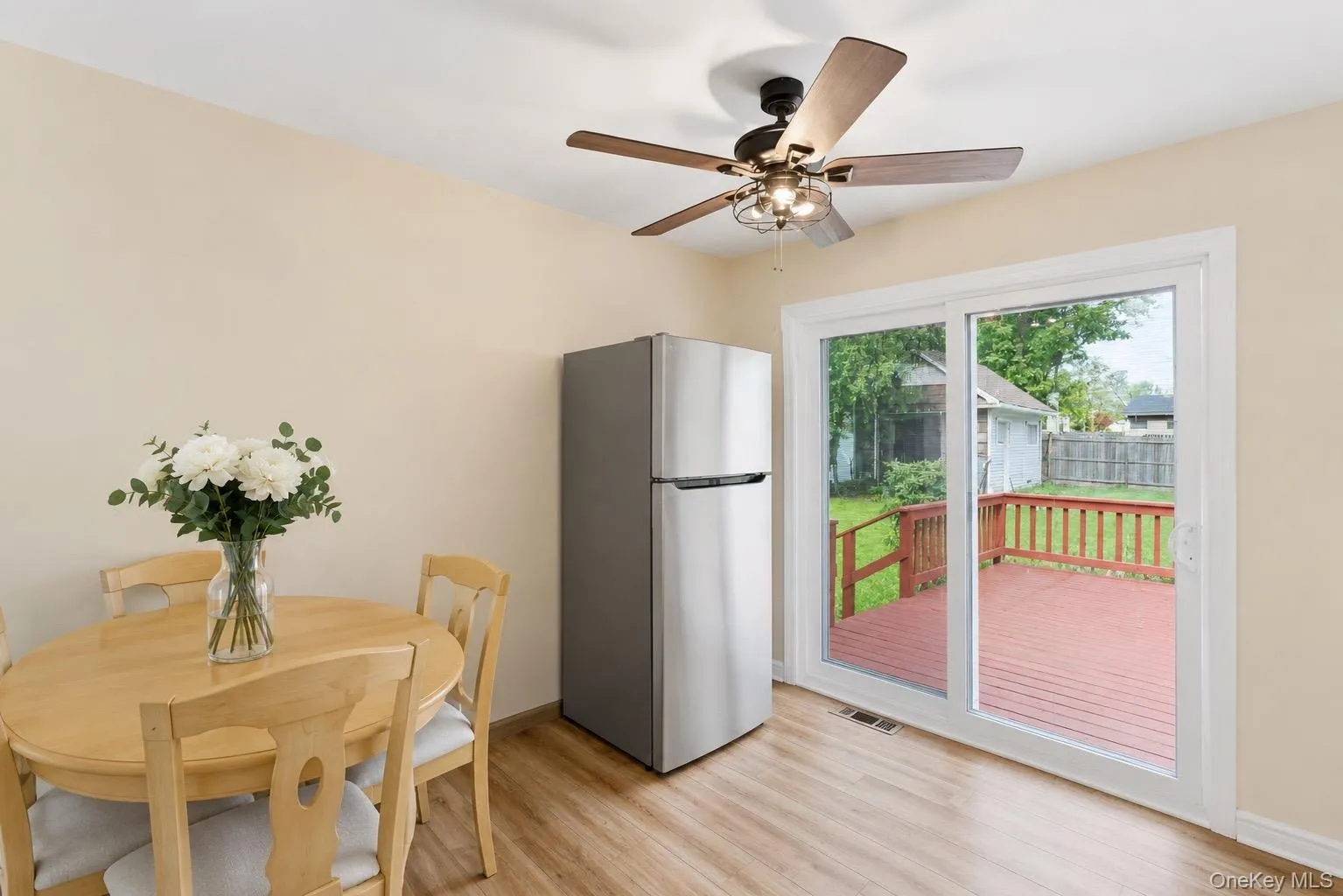1016 Howells Road, Islip, NY, 3 Bedrooms Bedrooms, 7 Rooms Rooms,1 BathroomBathrooms,Residential Sale,For Rent,Howells,0,979652 1016 Howells Road, Islip, NY, 3 Bedrooms Bedrooms, 7 Rooms Rooms,1 BathroomBathrooms,Residential Sale,For Rent,Howells,0,979652