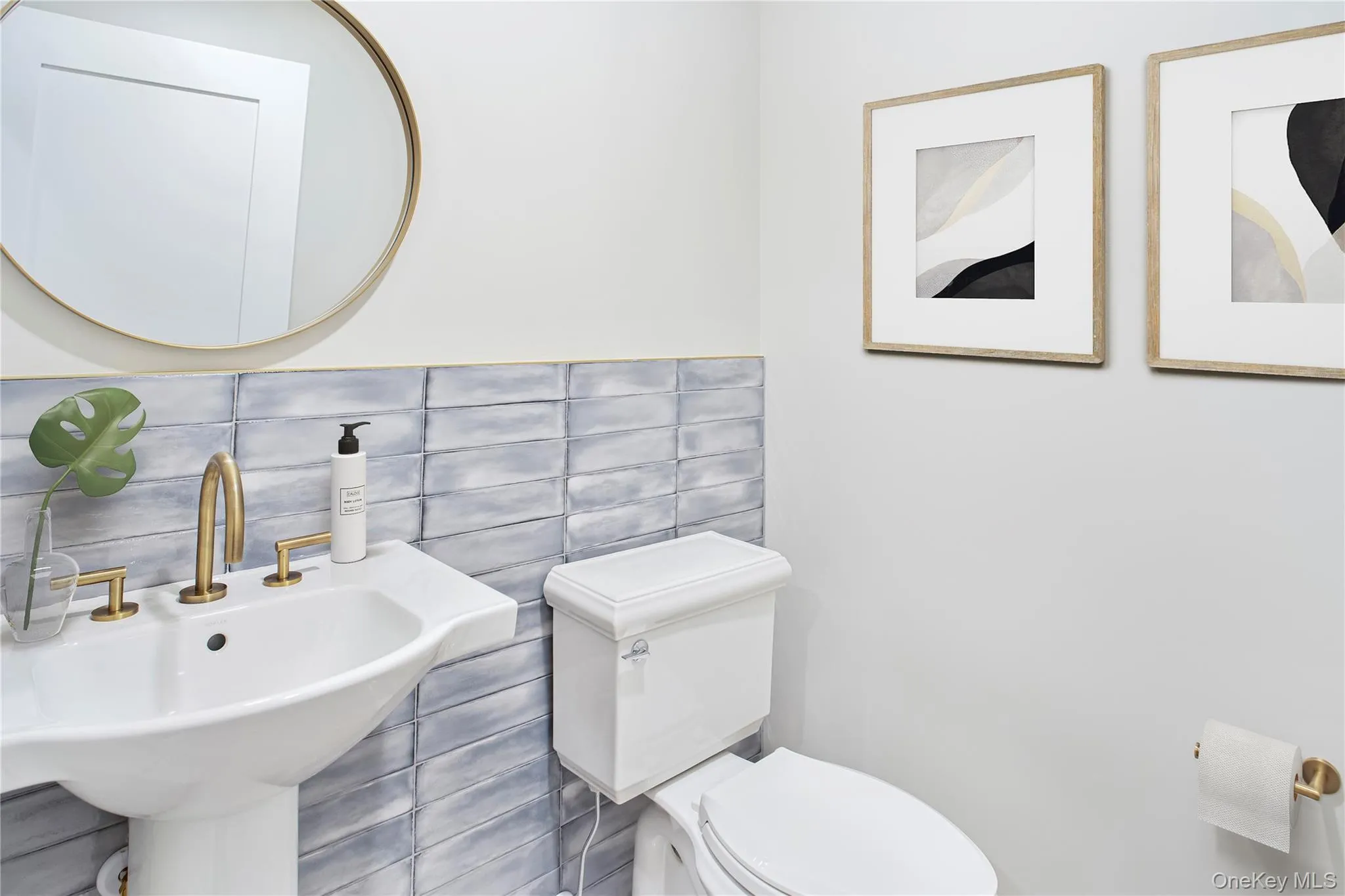 photo of similar unit photo of similar unit