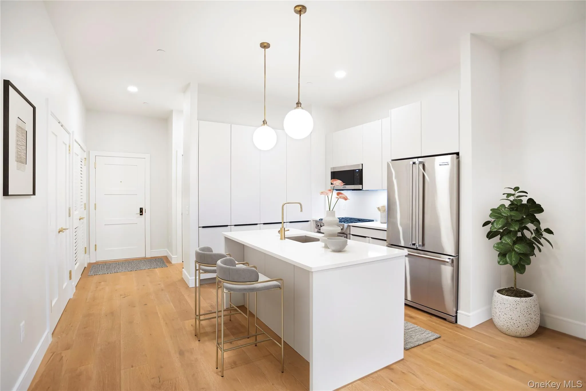 photo of similar unit photo of similar unit