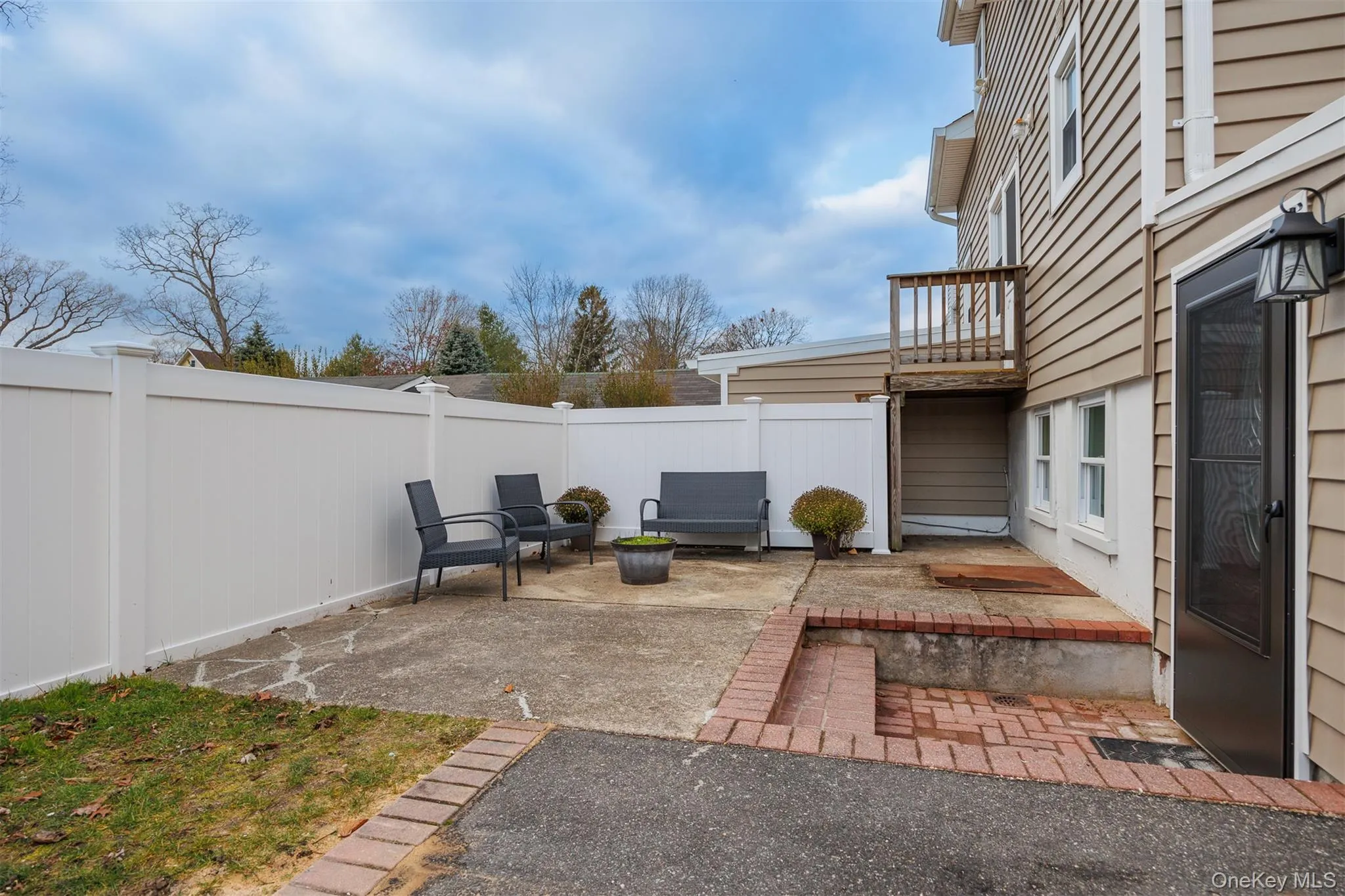 108 Ralph Avenue, Babylon, NY, 1 Bedroom Bedrooms, 4 Rooms Rooms,1 BathroomBathrooms,Residential Lease,For Rent,Ralph,0,979661 108 Ralph Avenue, Babylon, NY, 1 Bedroom Bedrooms, 4 Rooms Rooms,1 BathroomBathrooms,Residential Lease,For Rent,Ralph,0,979661