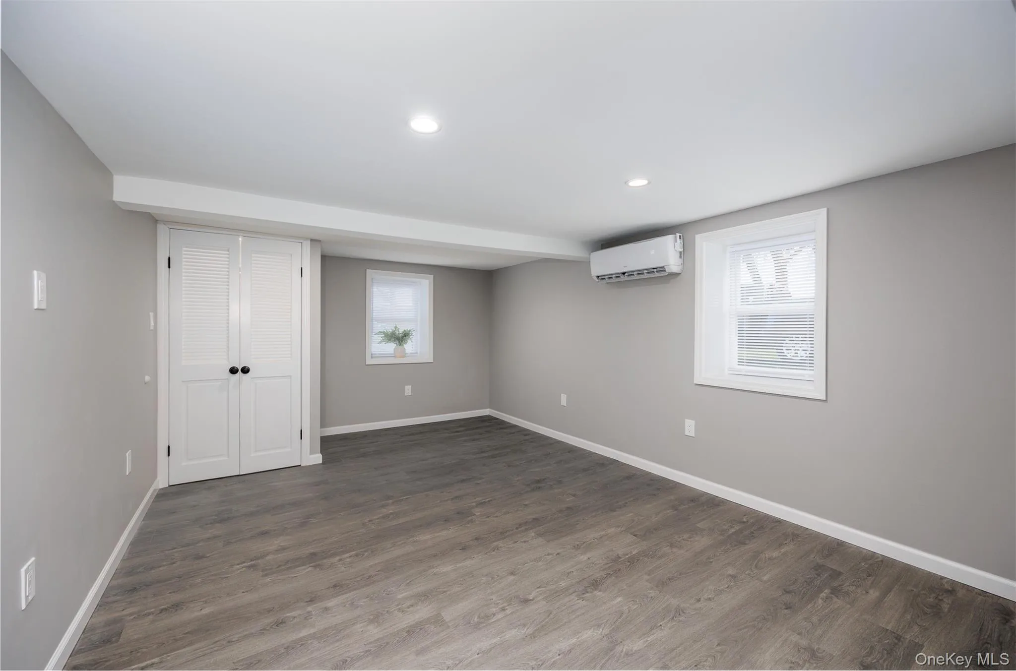 108 Ralph Avenue, Babylon, NY, 1 Bedroom Bedrooms, 4 Rooms Rooms,1 BathroomBathrooms,Residential Lease,For Rent,Ralph,0,979661 108 Ralph Avenue, Babylon, NY, 1 Bedroom Bedrooms, 4 Rooms Rooms,1 BathroomBathrooms,Residential Lease,For Rent,Ralph,0,979661